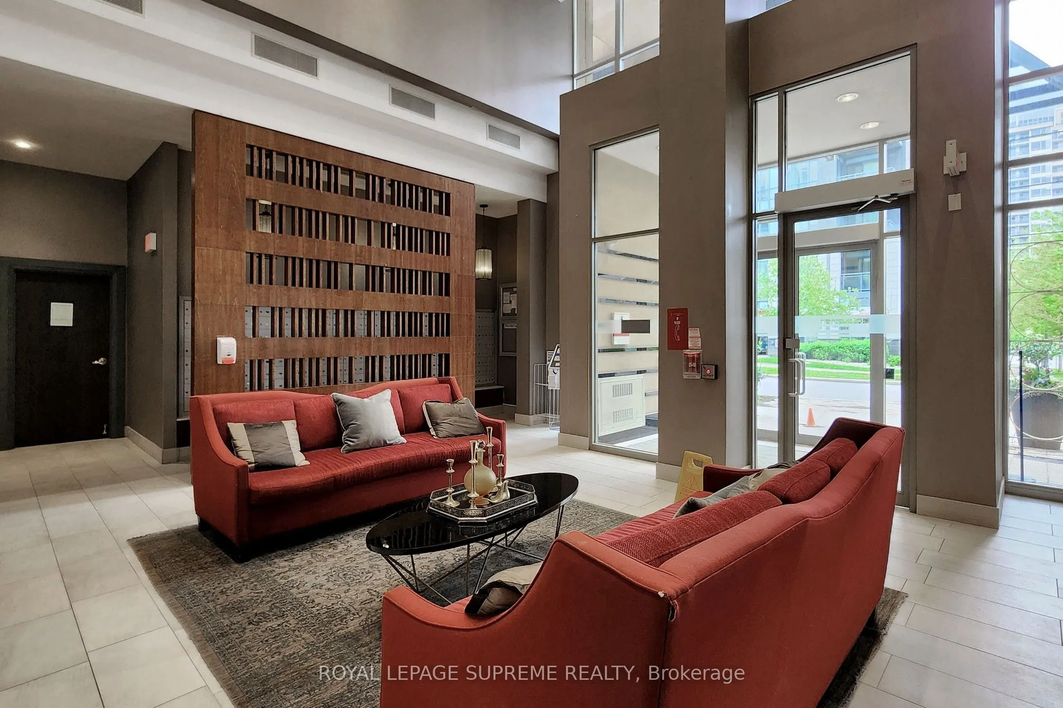 18 Kenaston Gardens, #615