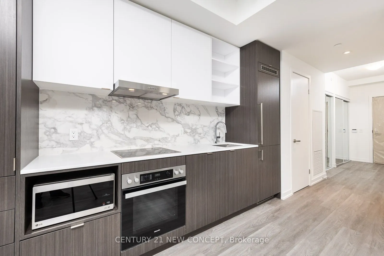55 Cooper Street N, #7101