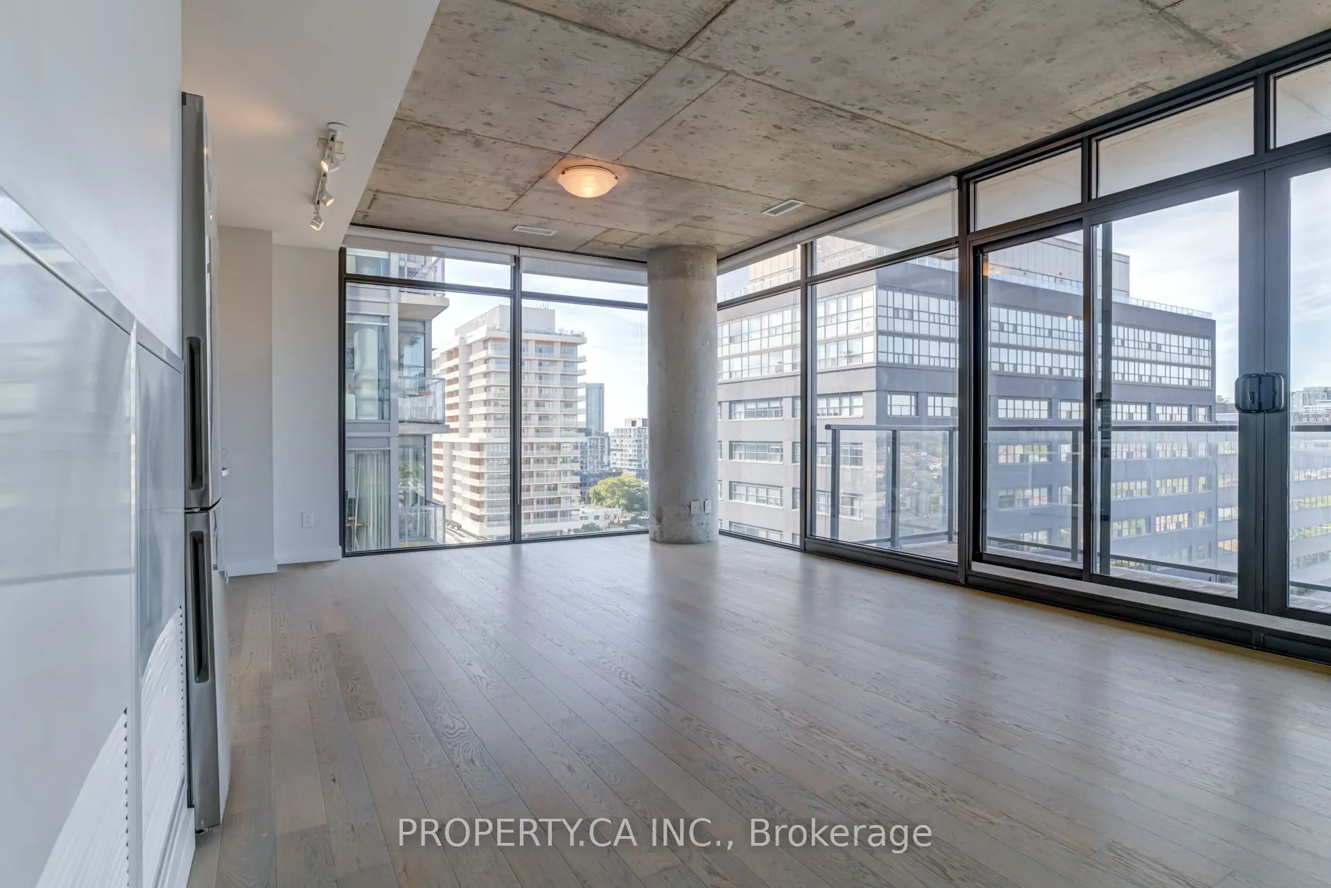 111 Bathurst Street, #1202