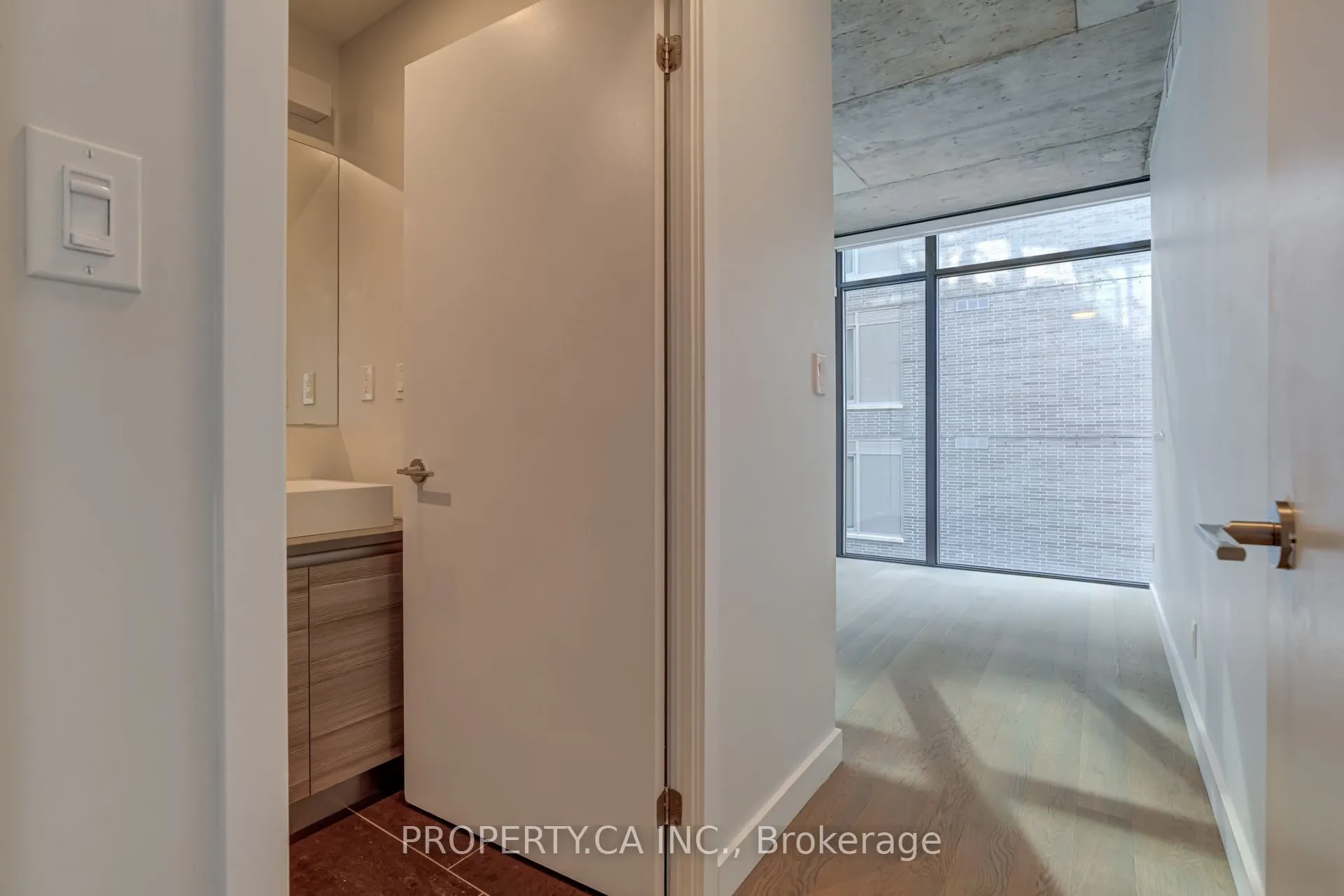 111 Bathurst Street, #1202