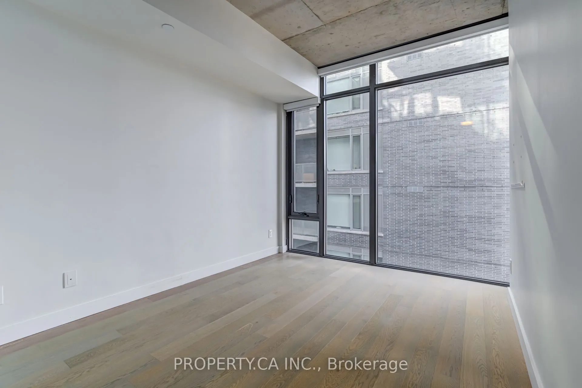 111 Bathurst Street, #1202