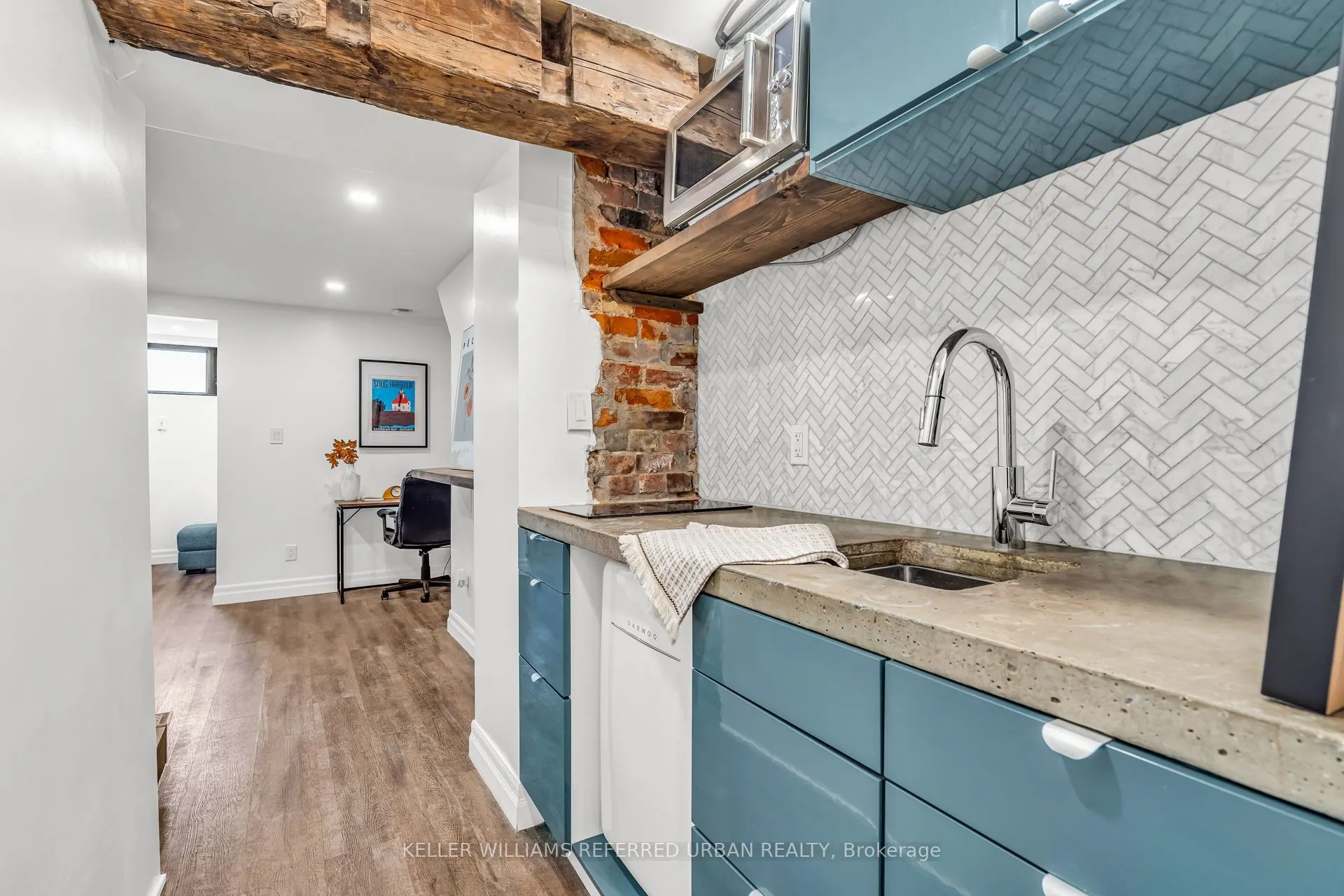 98 Mitchell Avenue