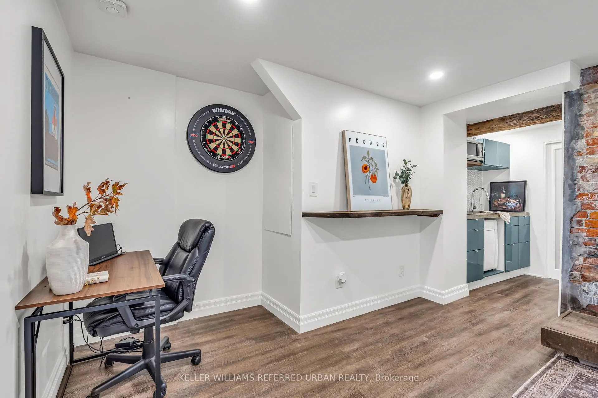 98 Mitchell Avenue