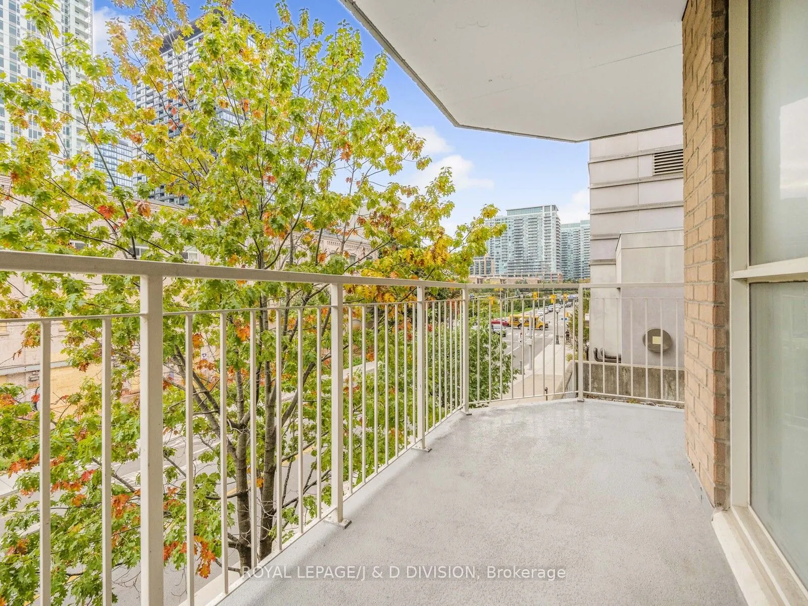 18 Stafford Street, #305