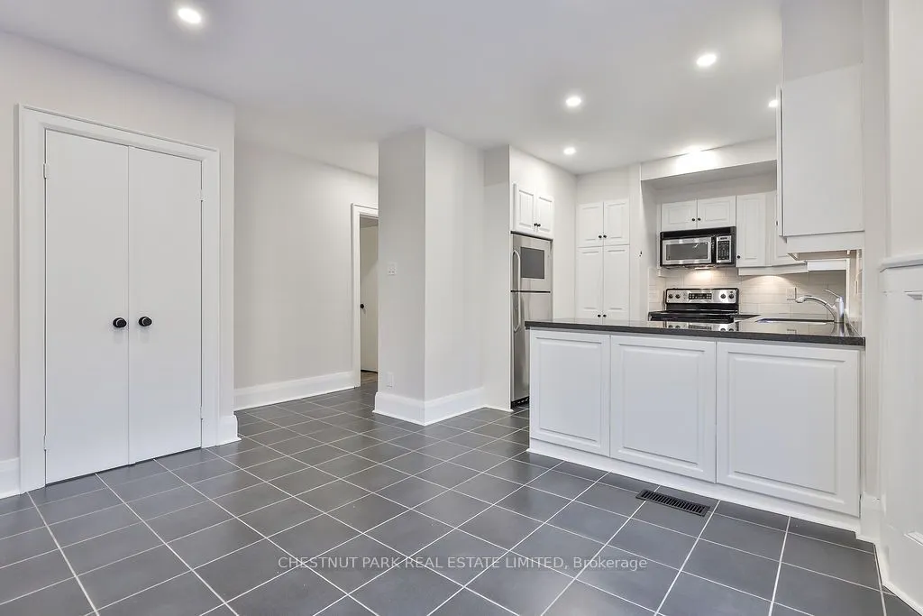 62 Inglewood Drive, #Main