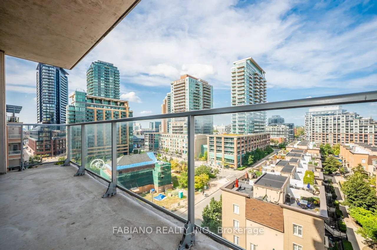 59 East Liberty Street, #909