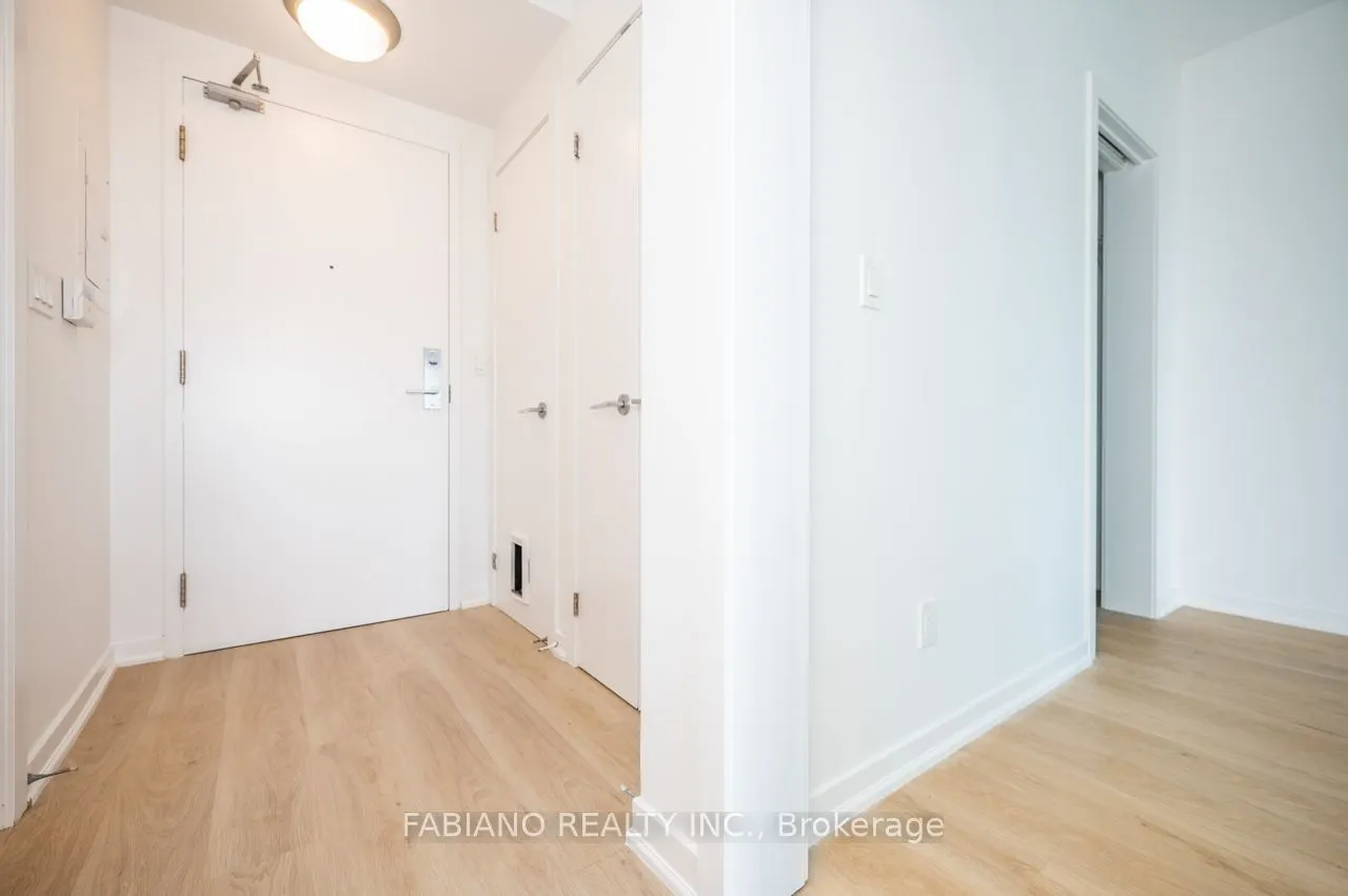 59 East Liberty Street, #909