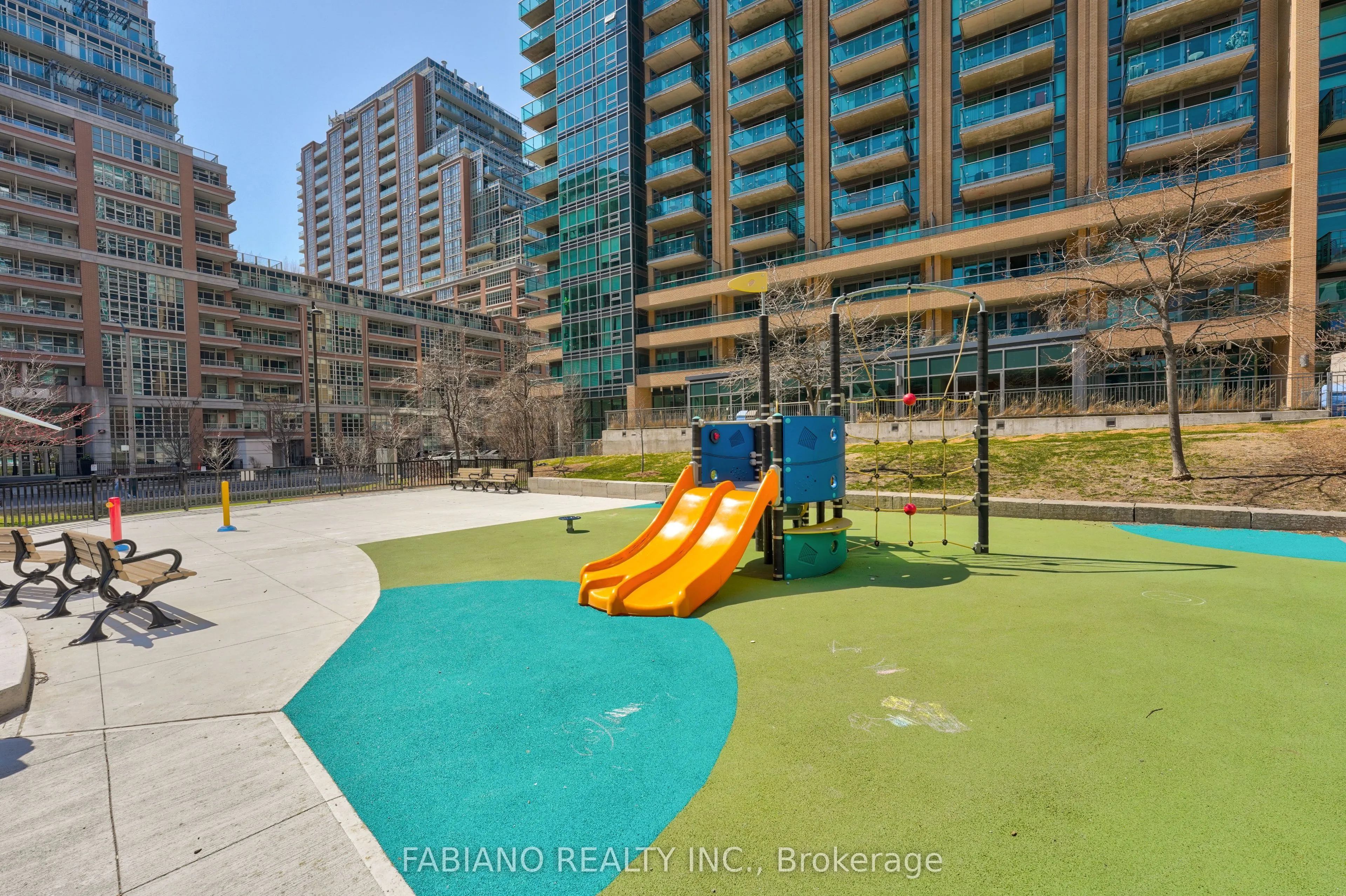 59 East Liberty Street, #909
