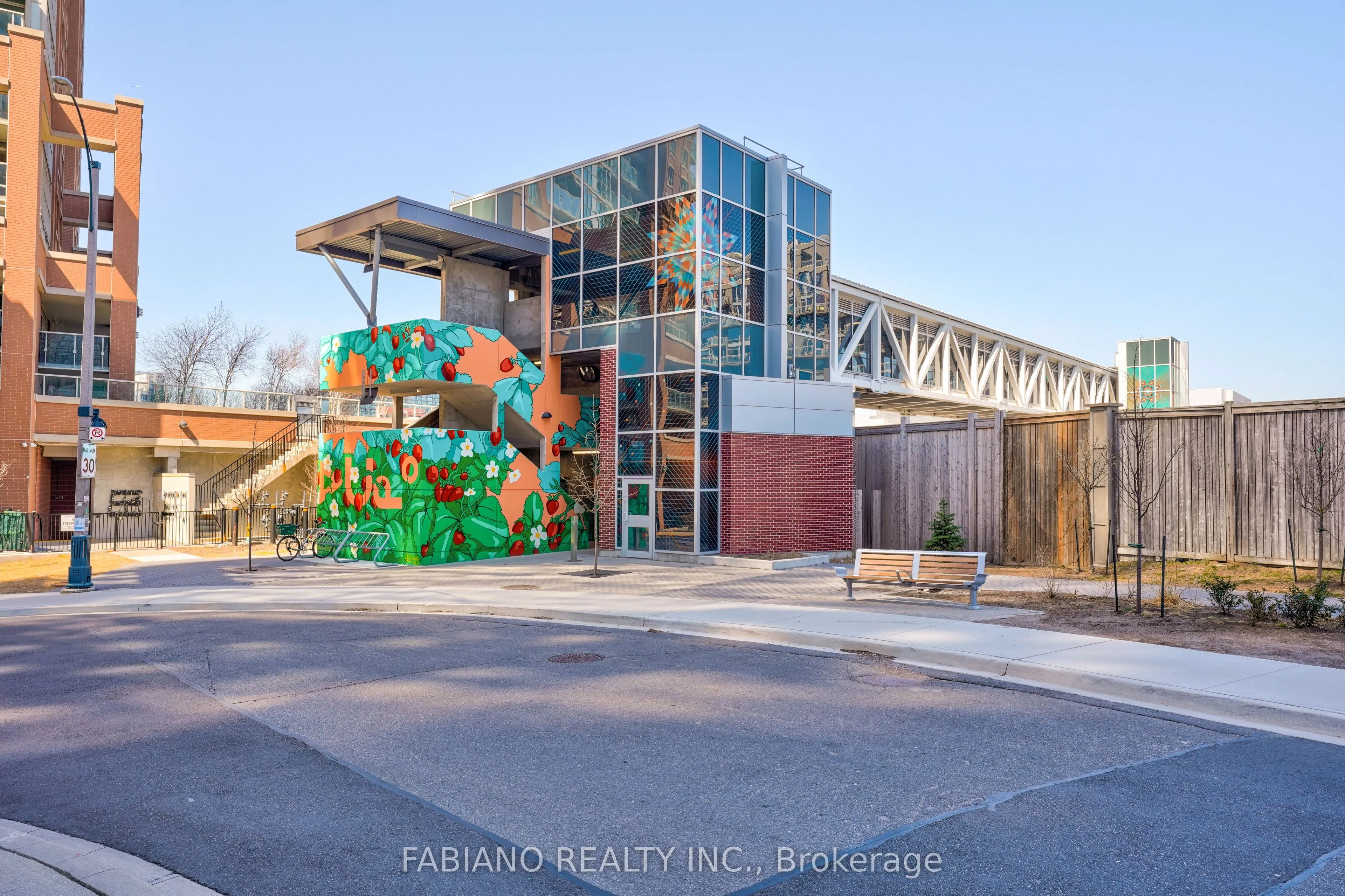 59 East Liberty Street, #909