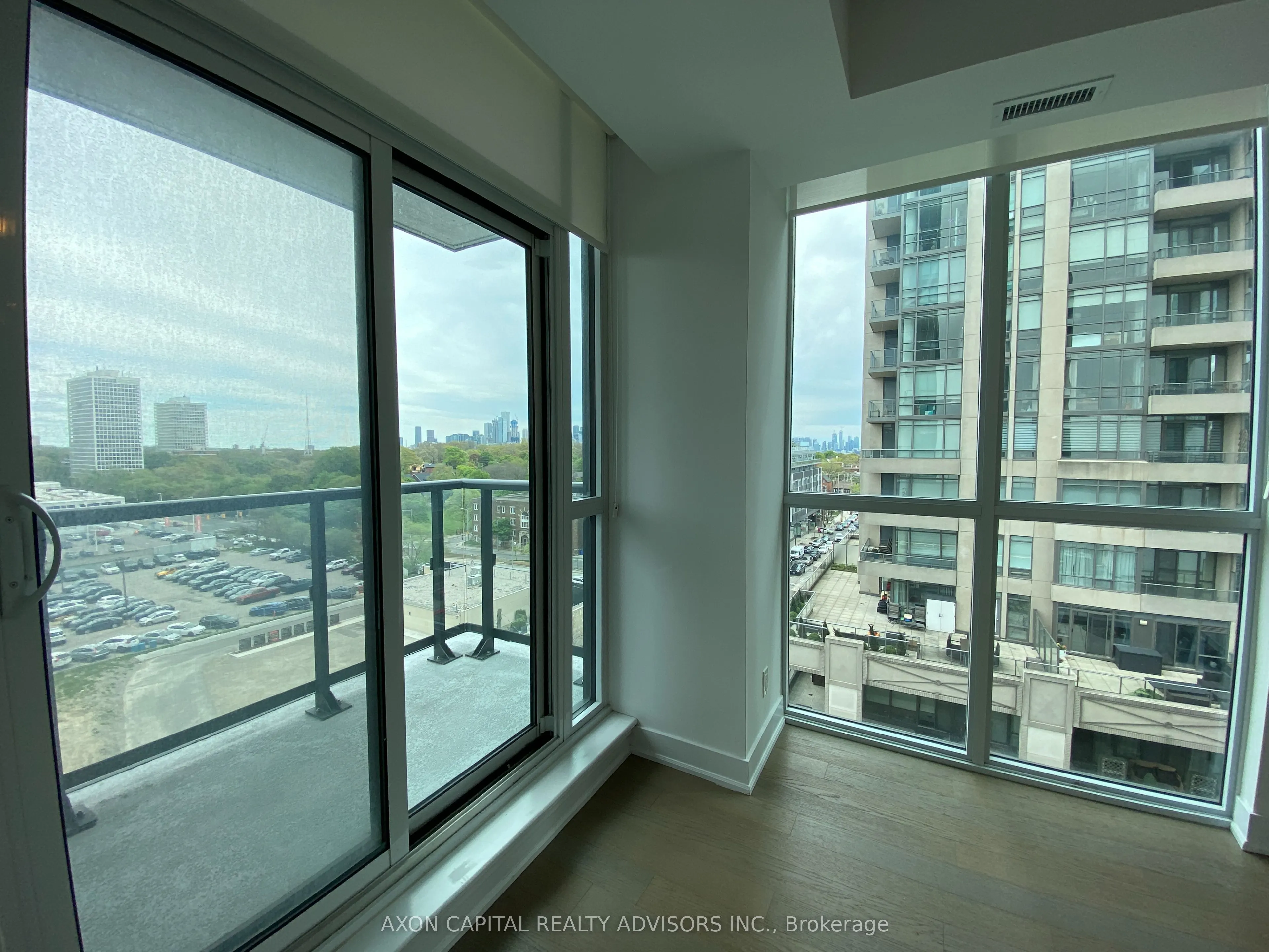 1486 Bathurst Street, #706