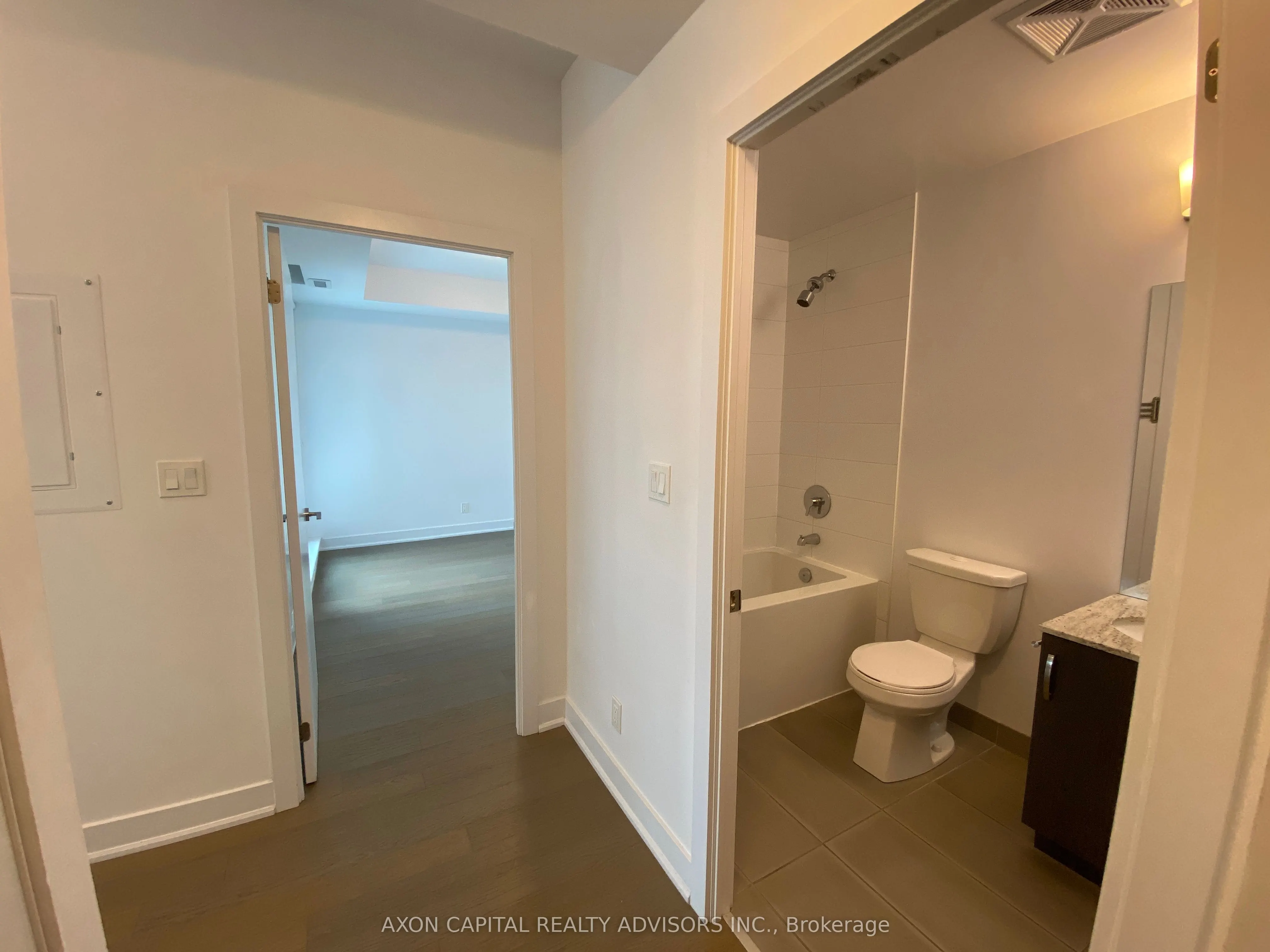 1486 Bathurst Street, #706