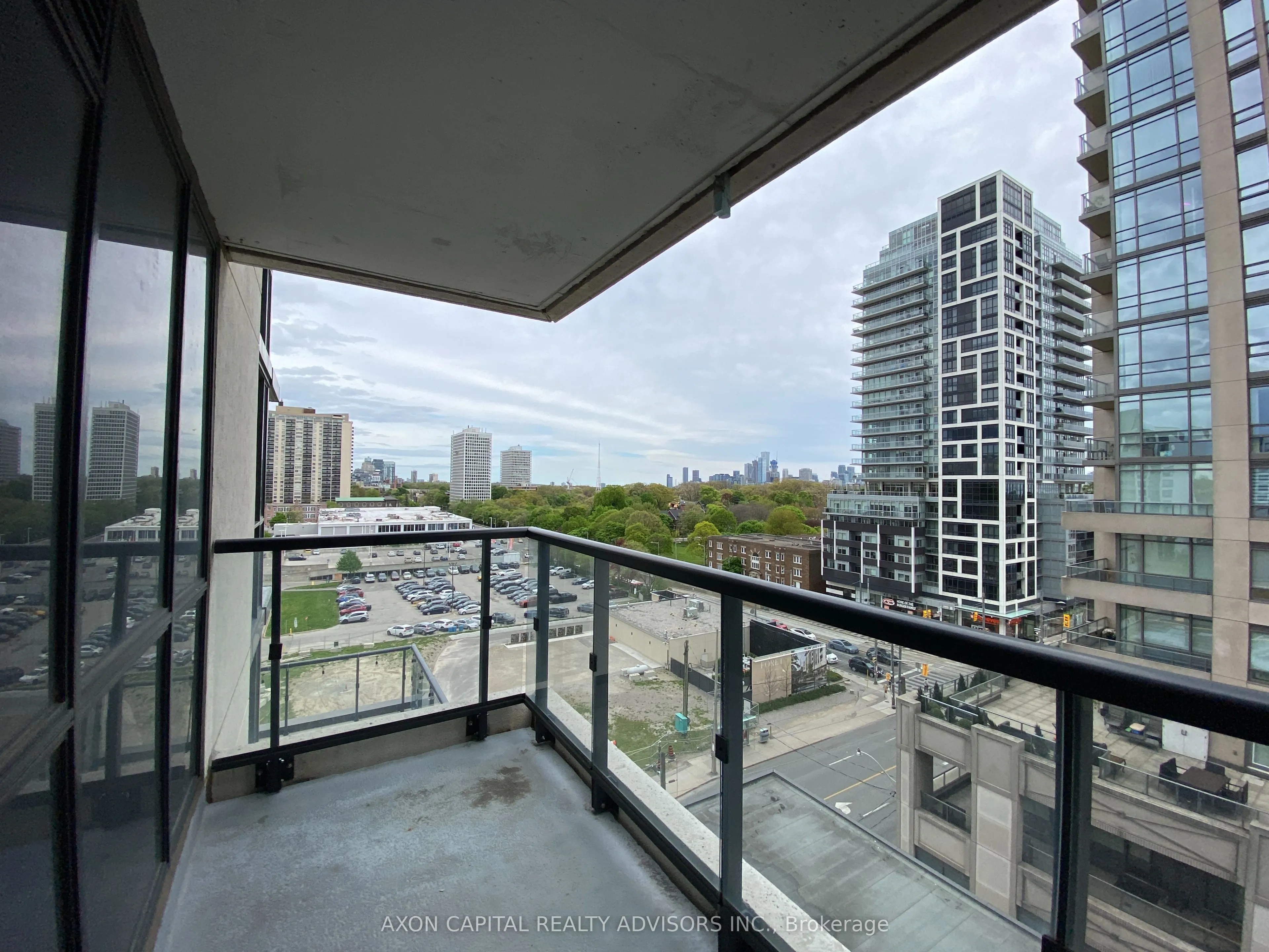 1486 Bathurst Street, #706