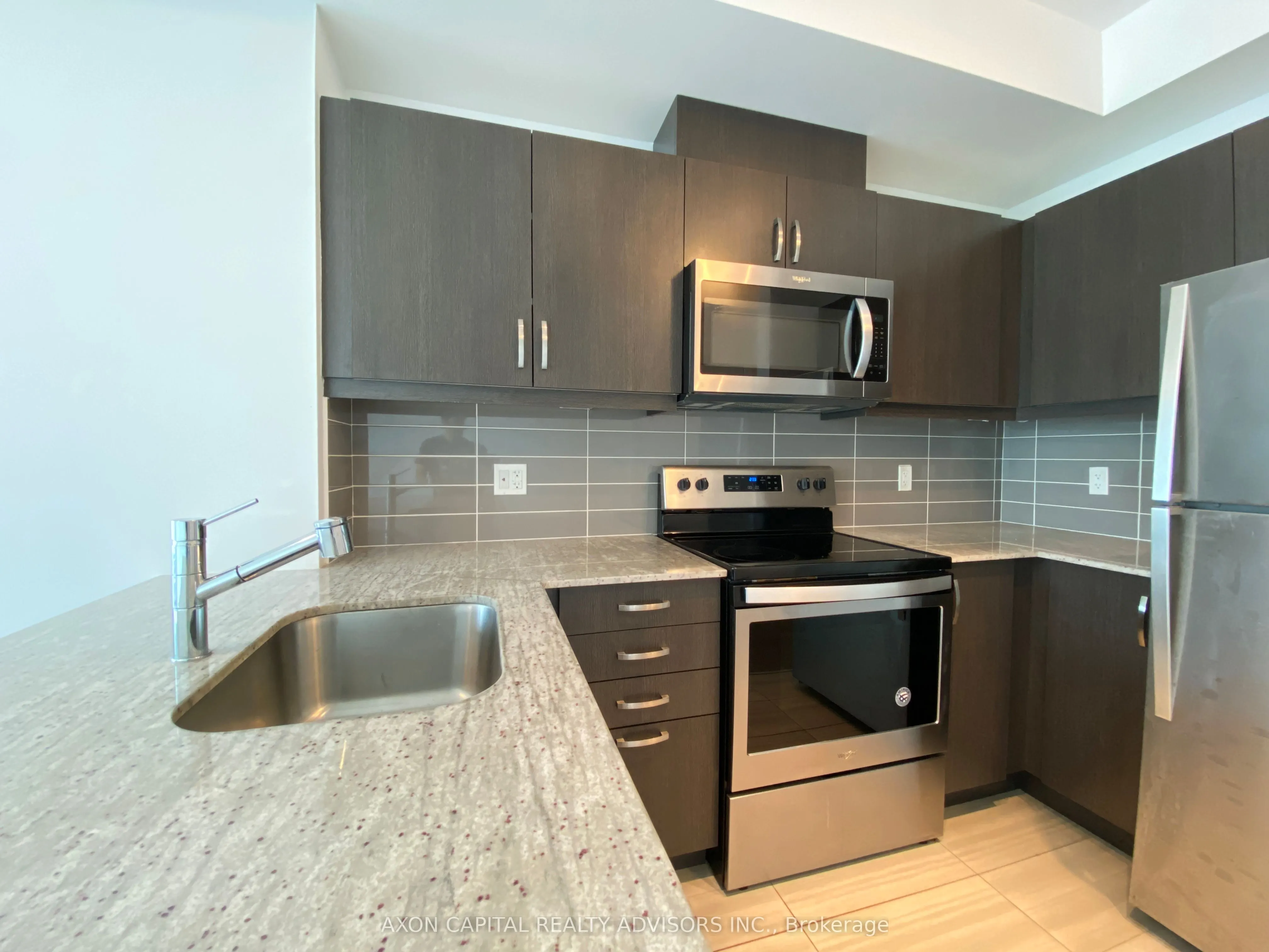 1486 Bathurst Street, #706