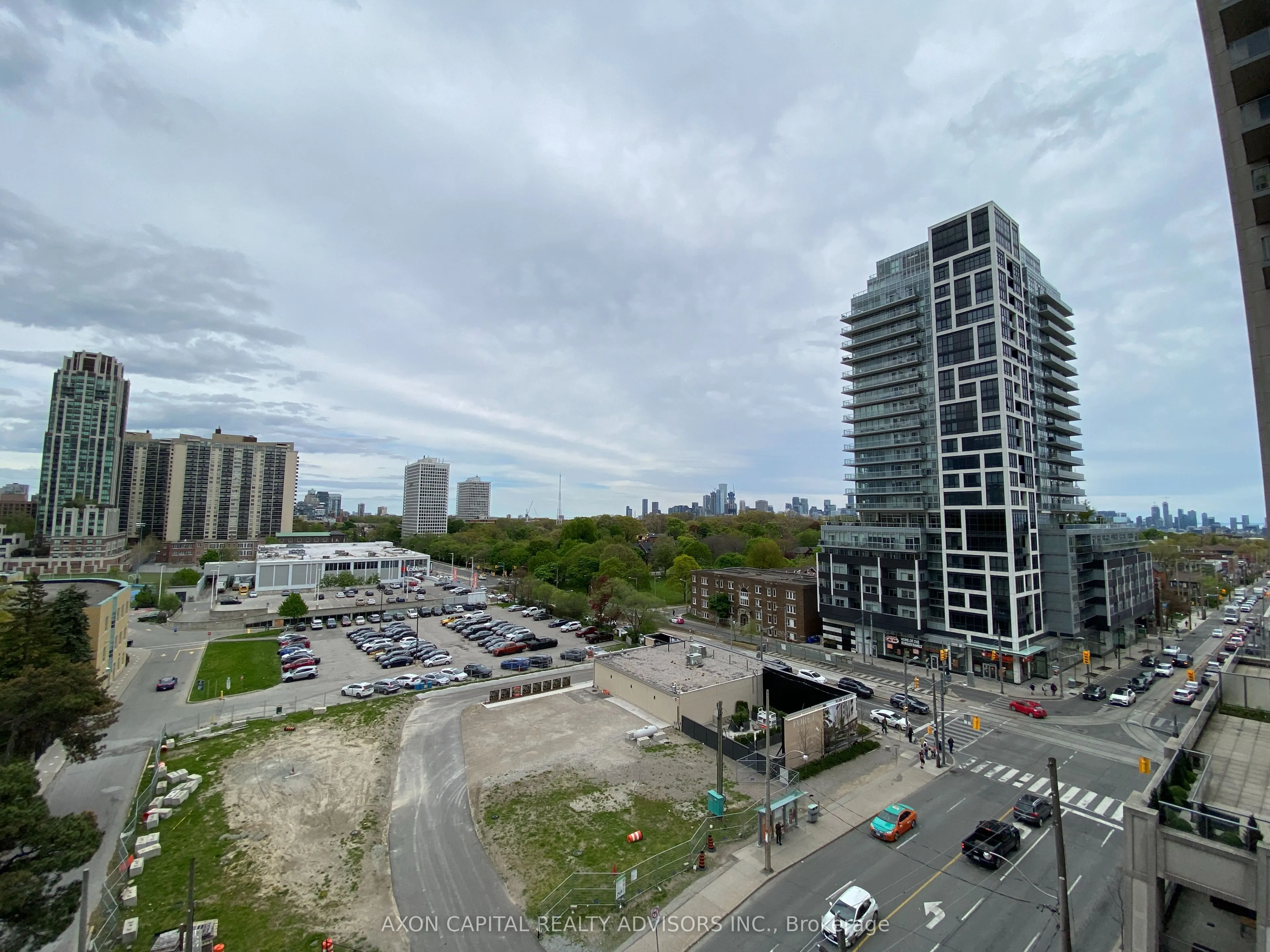 1486 Bathurst Street, #706