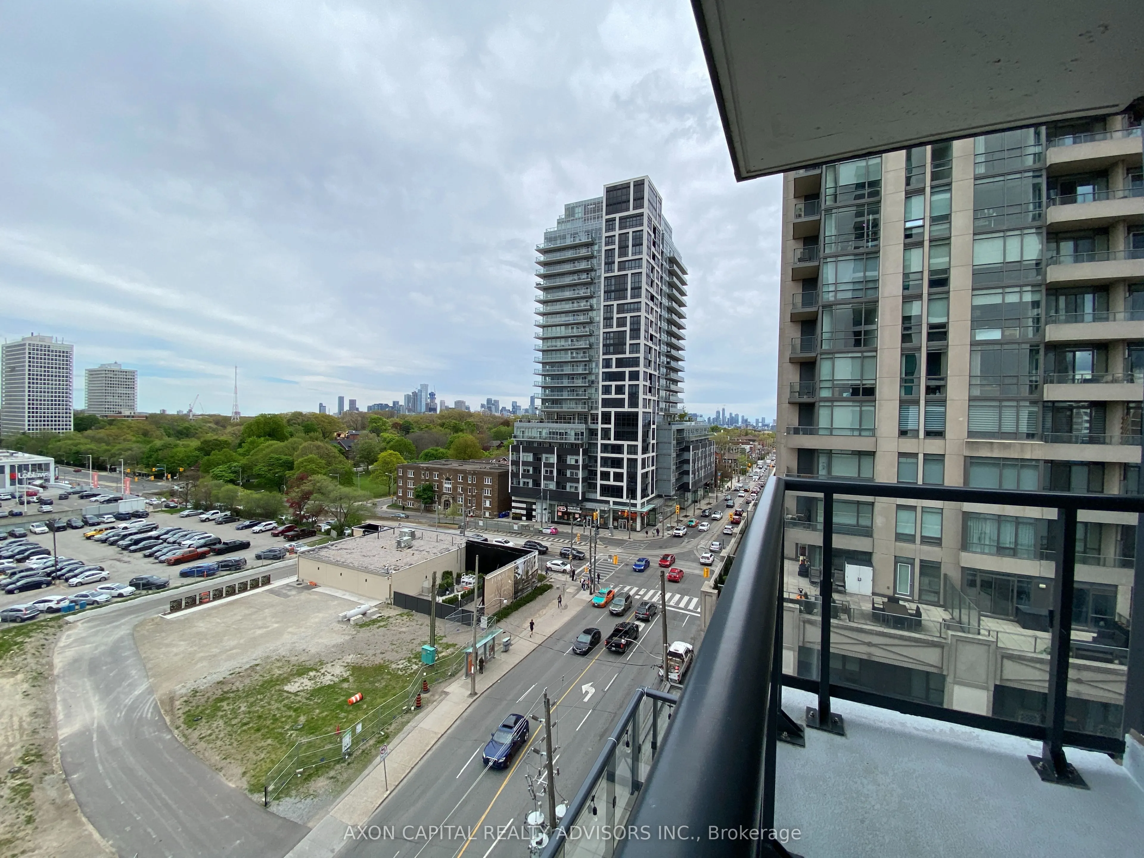 1486 Bathurst Street, #706
