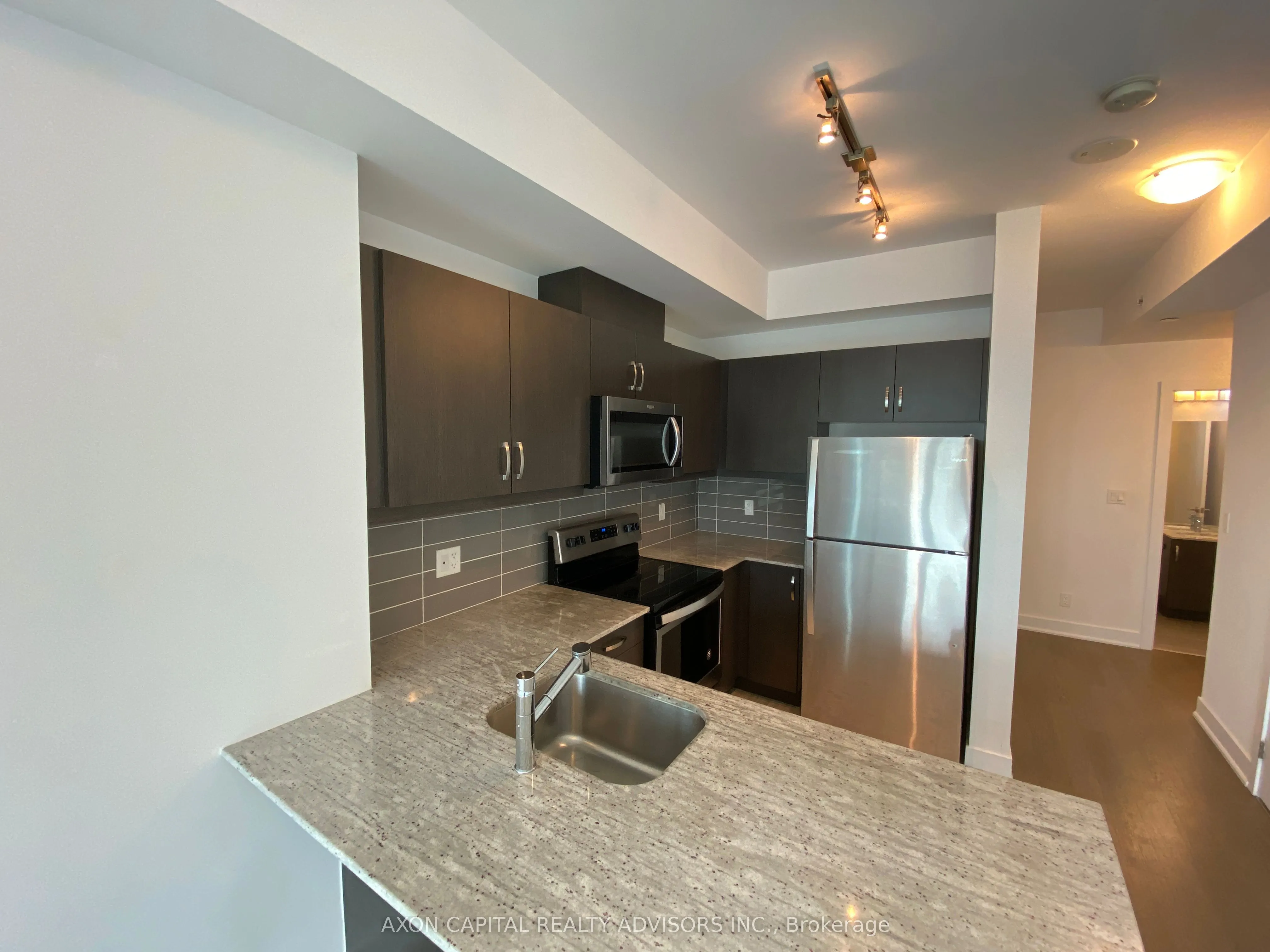 1486 Bathurst Street, #706