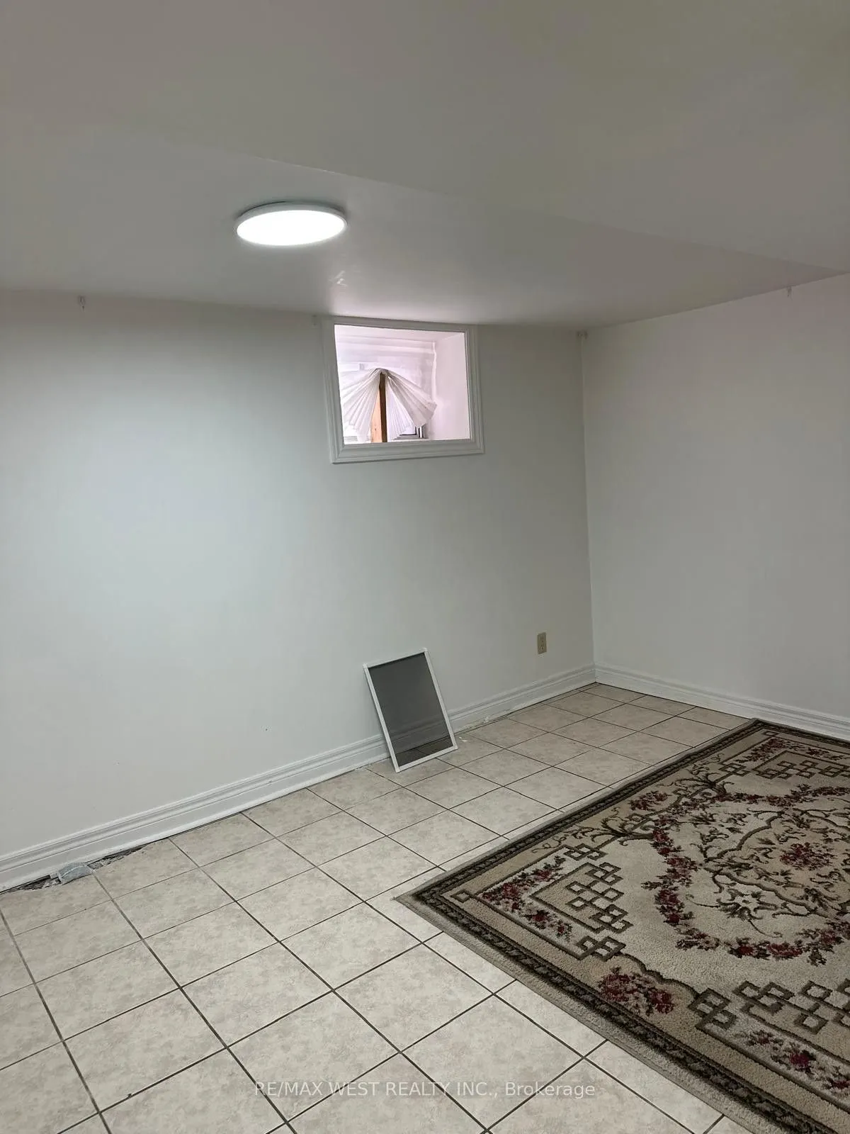 563 Ossington Avenue, #Lower