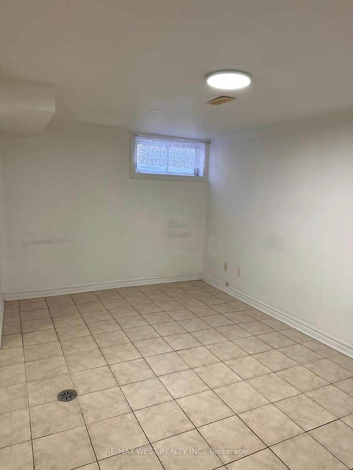 563 Ossington Avenue, #Lower