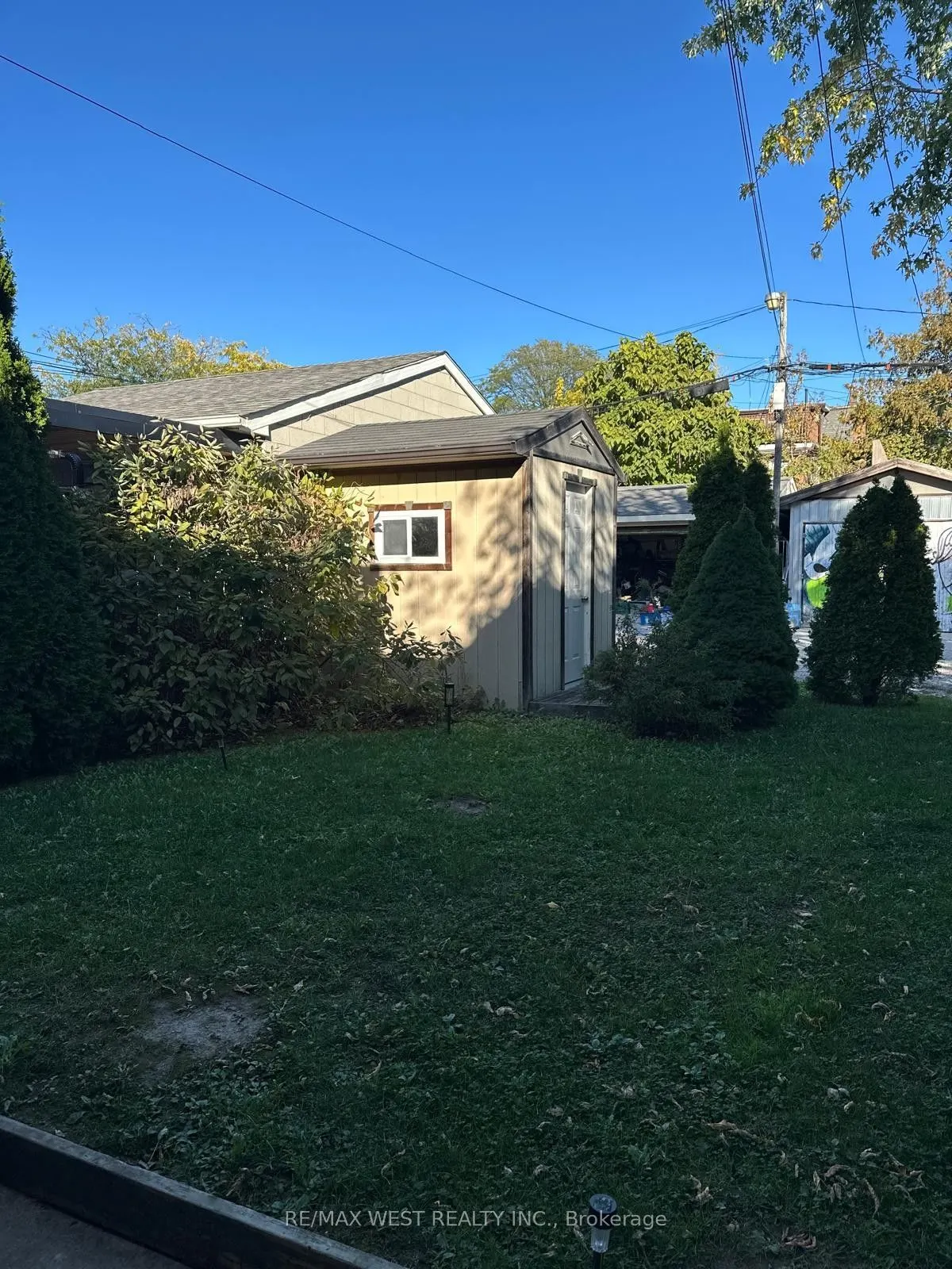 563 Ossington Avenue, #Lower