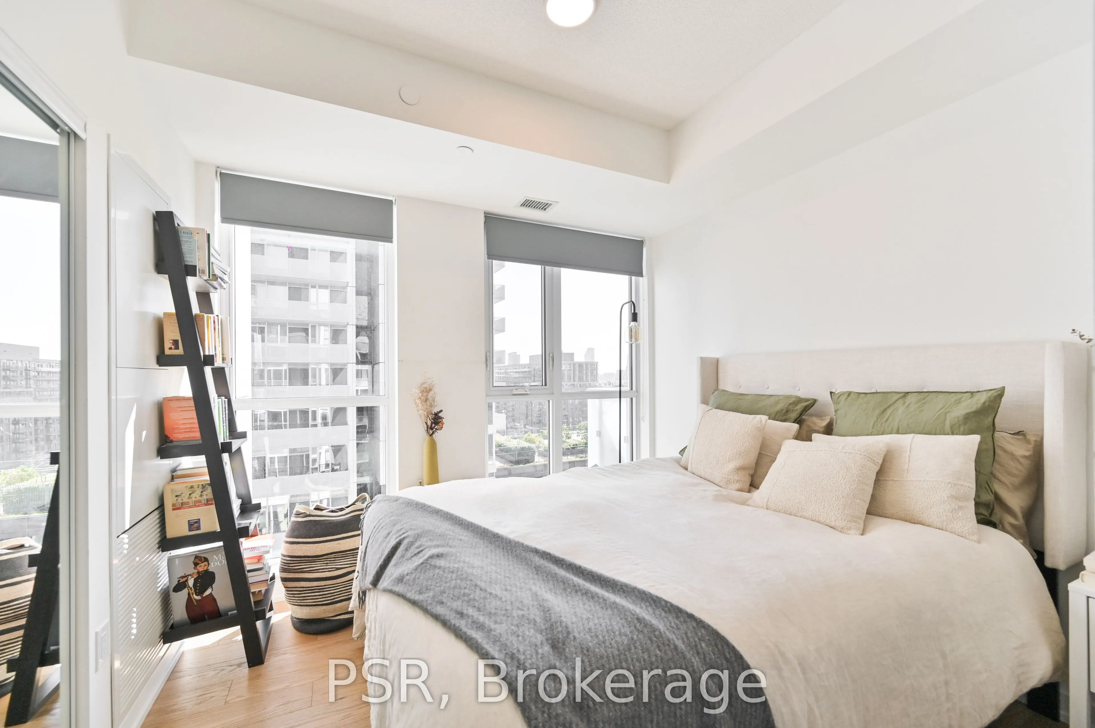 34 Tubman Avenue, #910