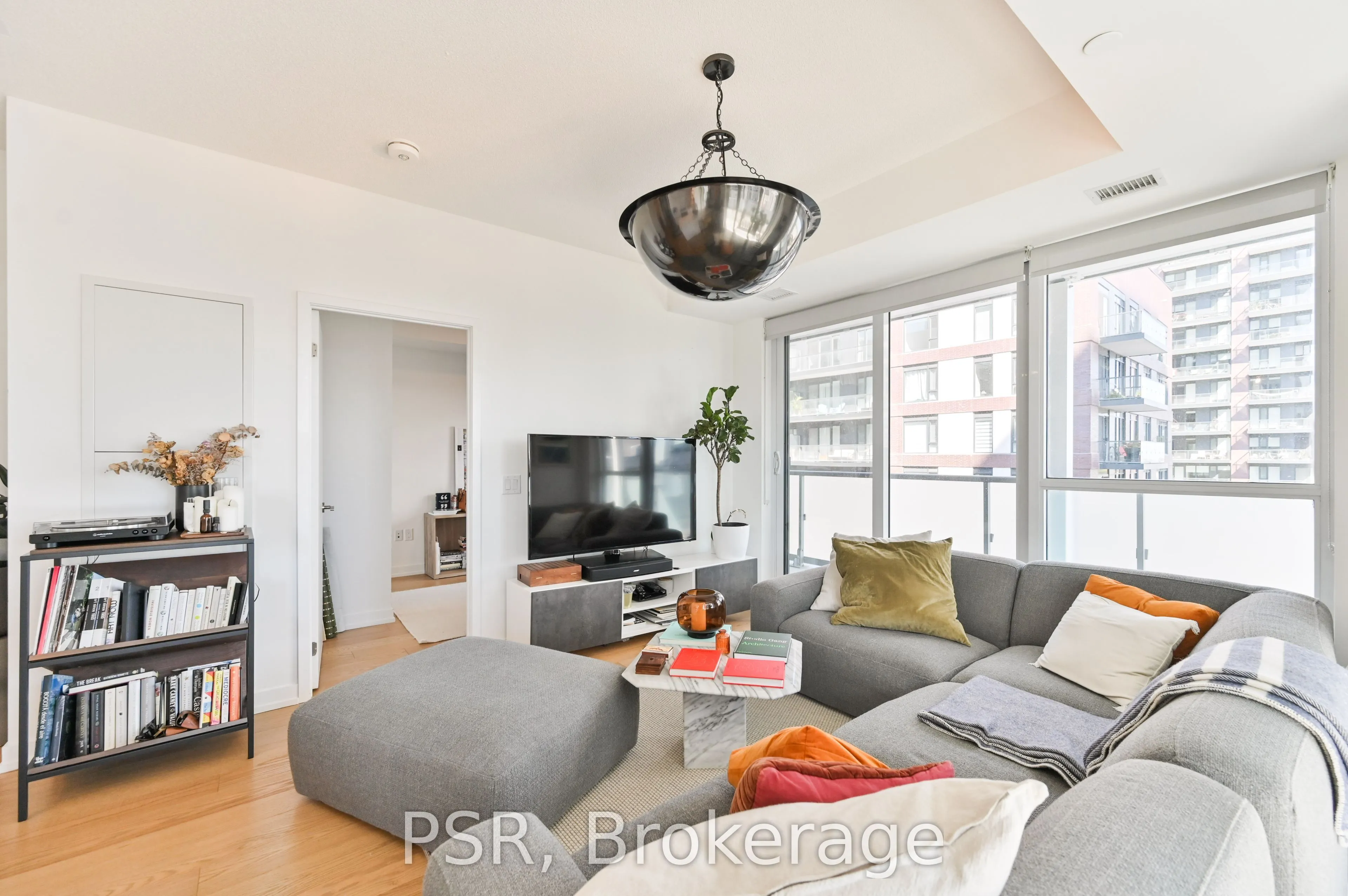 34 Tubman Avenue, #910