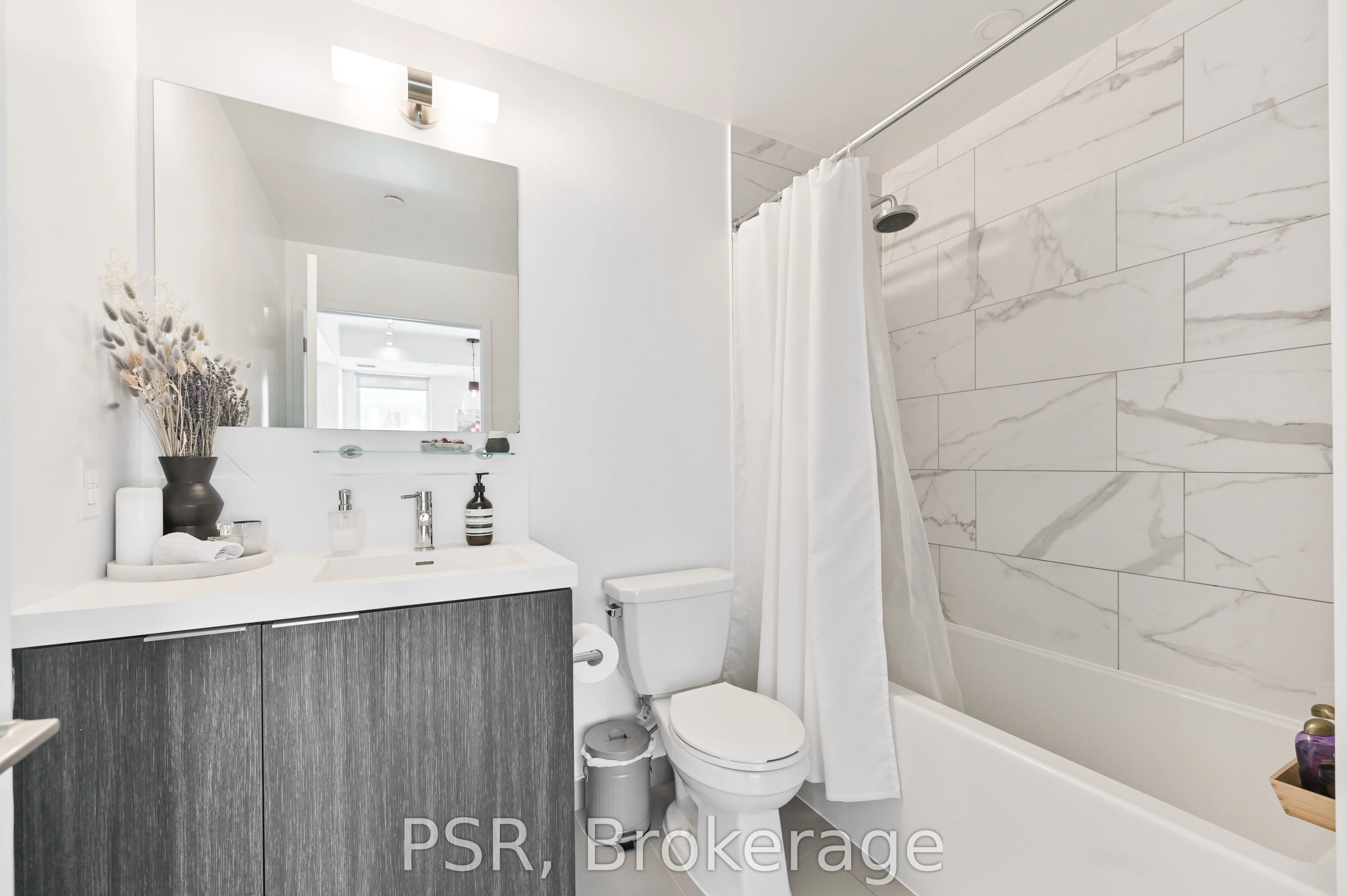 34 Tubman Avenue, #910