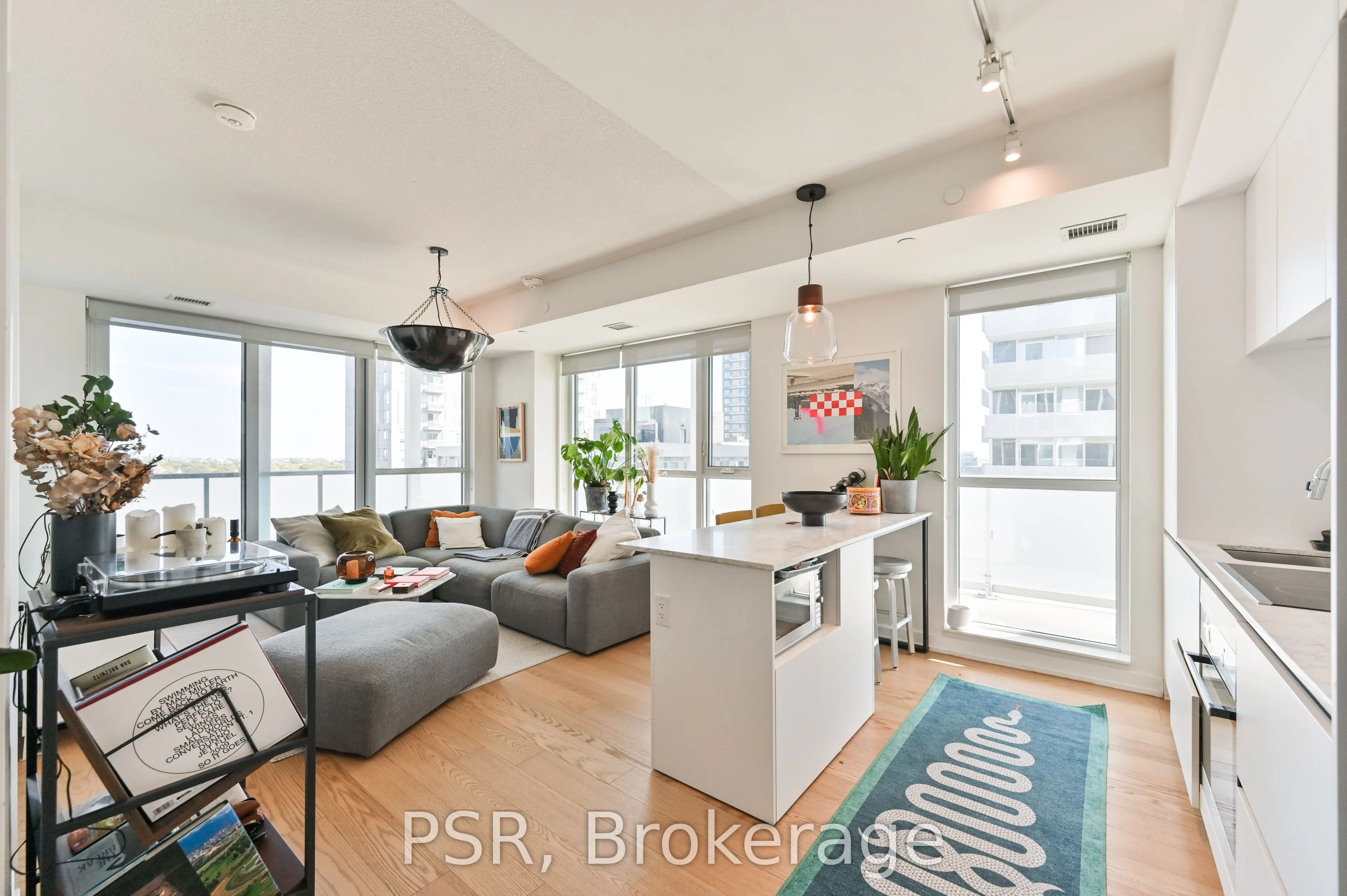 34 Tubman Avenue, #910