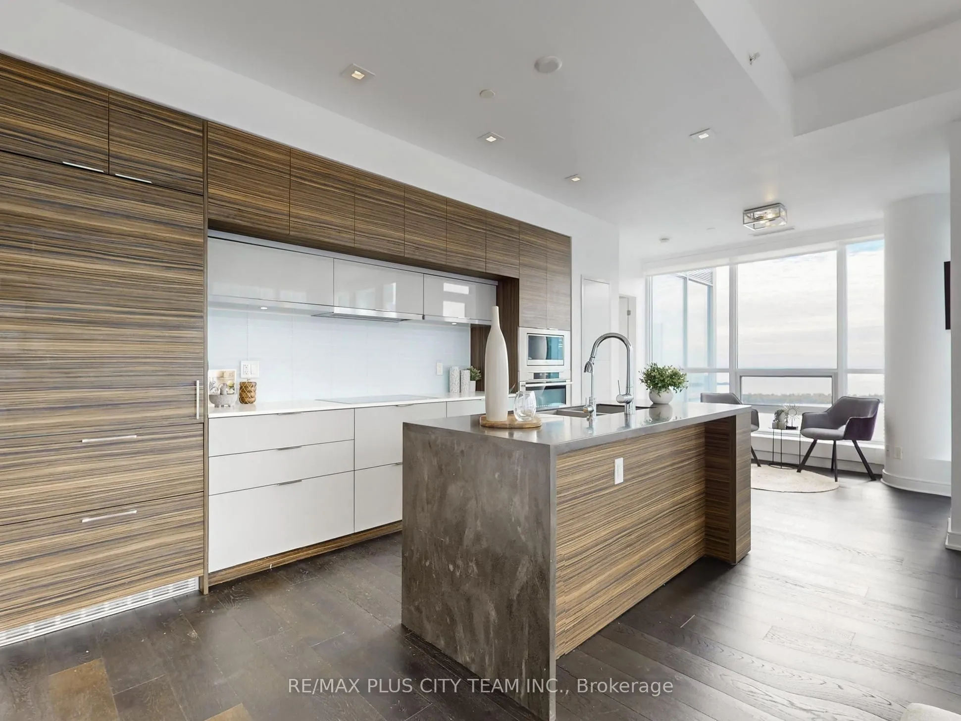 88 Scott Street, #5504