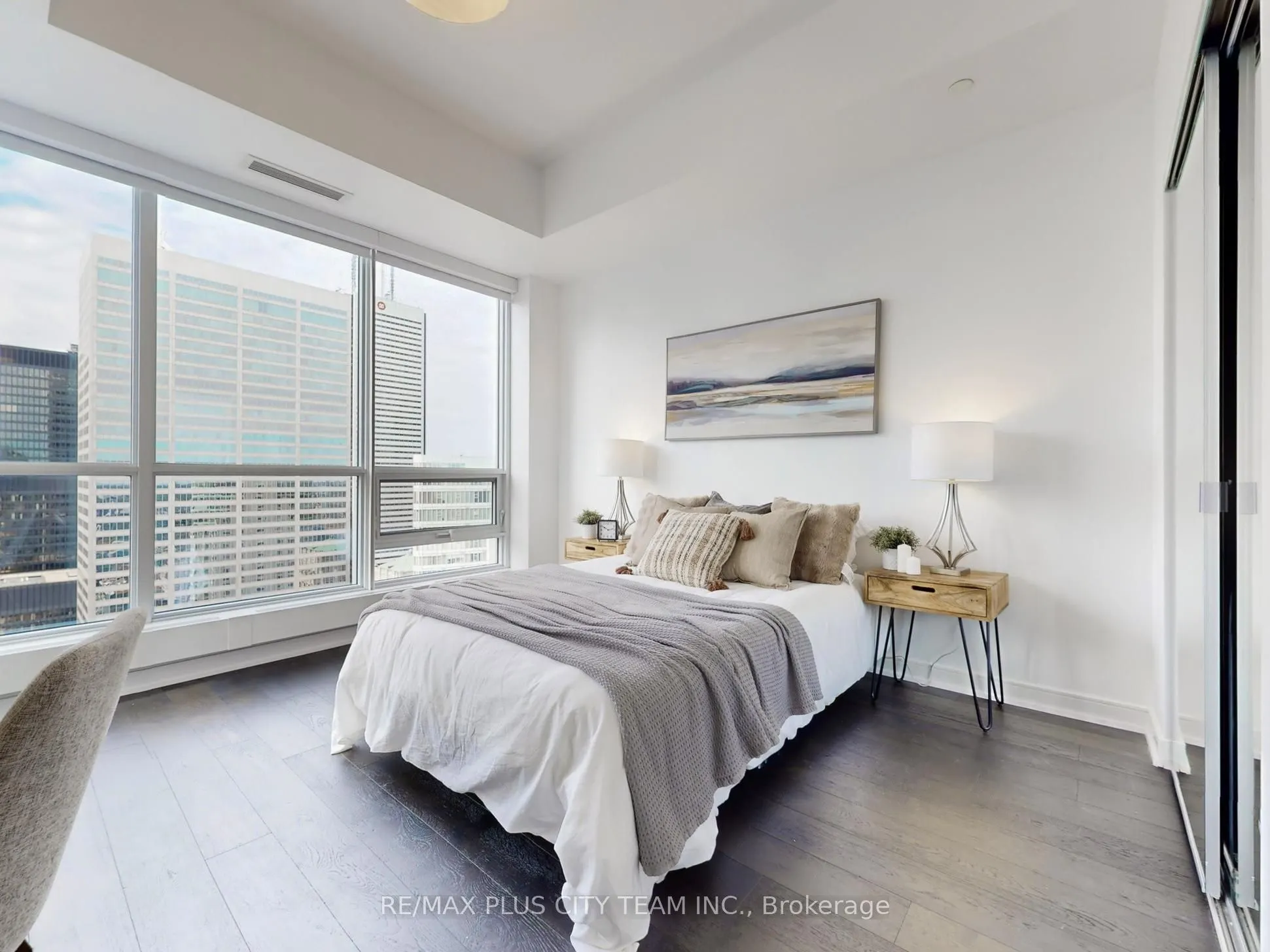 88 Scott Street, #5504