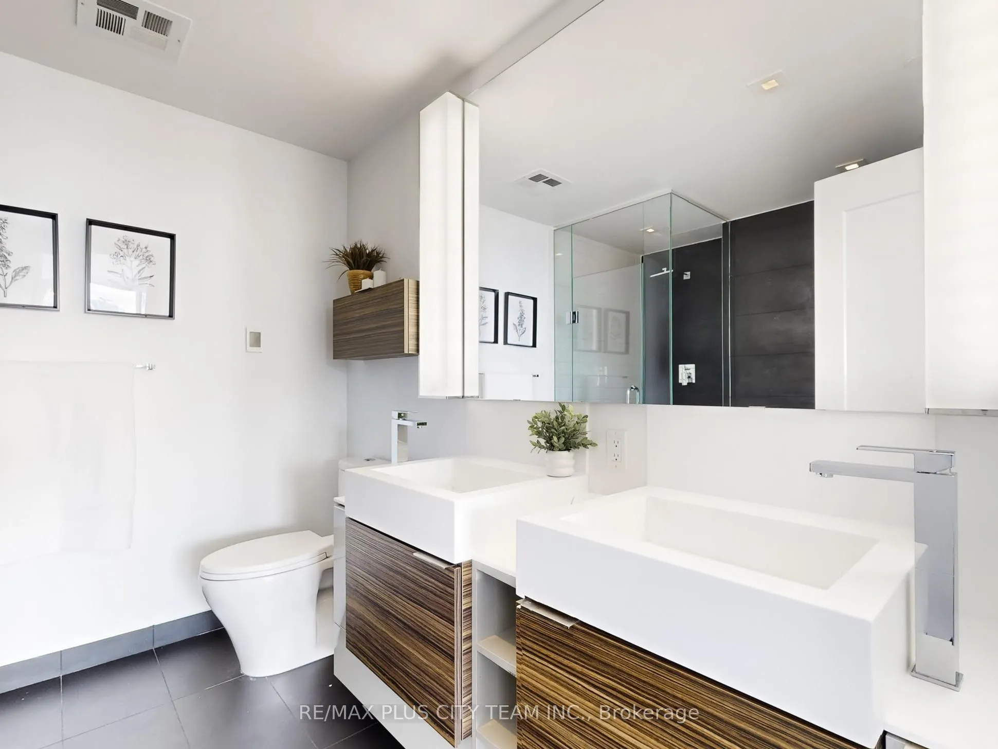 88 Scott Street, #5504