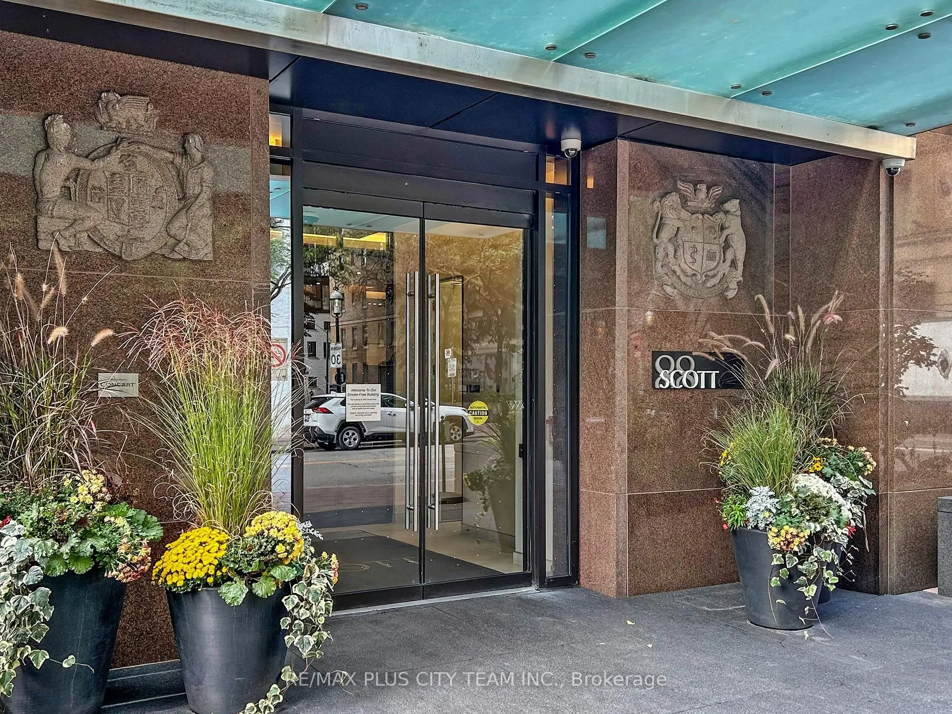 88 Scott Street, #5504