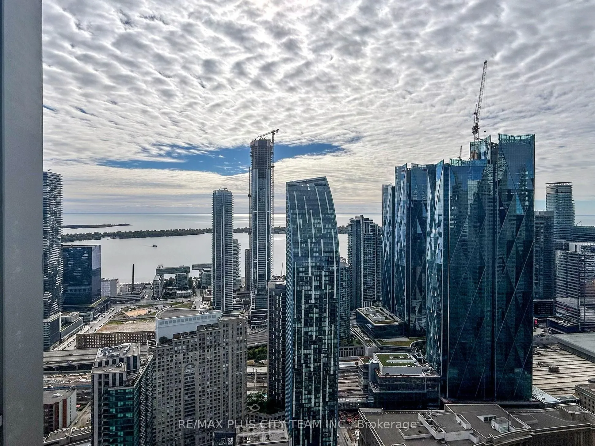 88 Scott Street, #5504