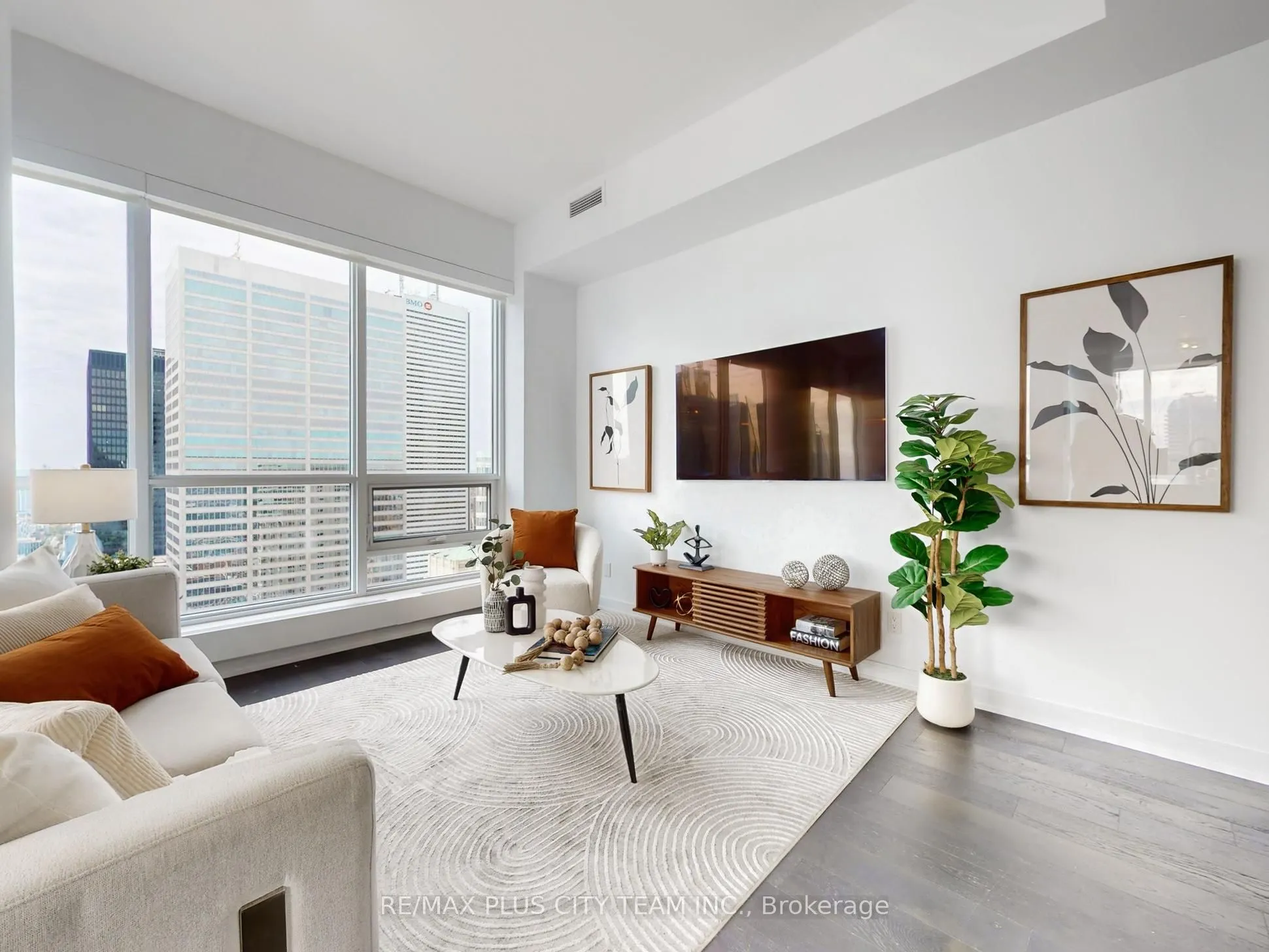 88 Scott Street, #5504