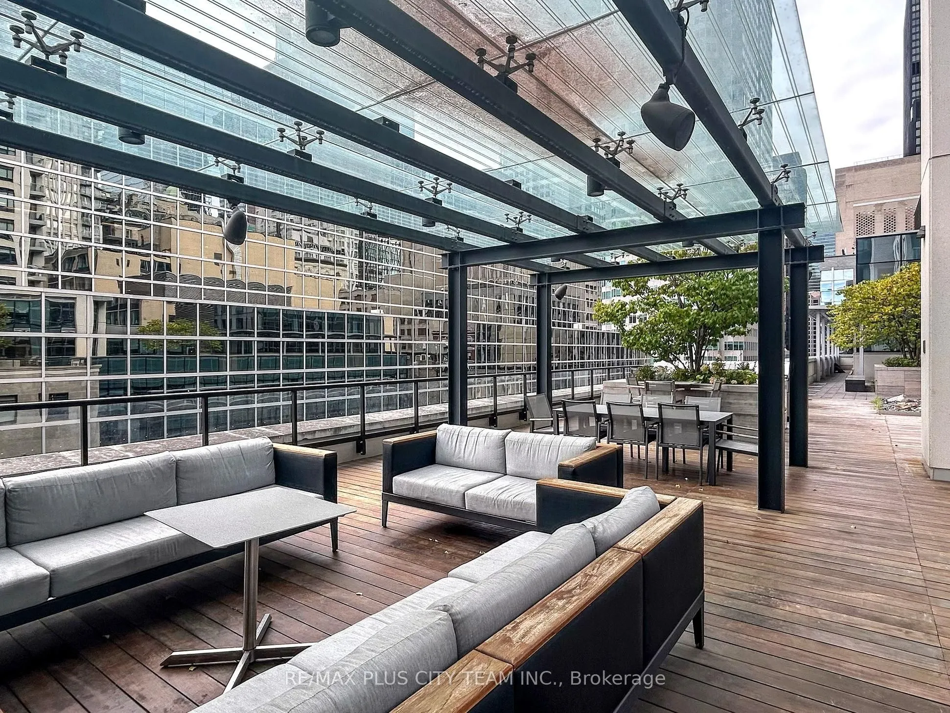 88 Scott Street, #5504