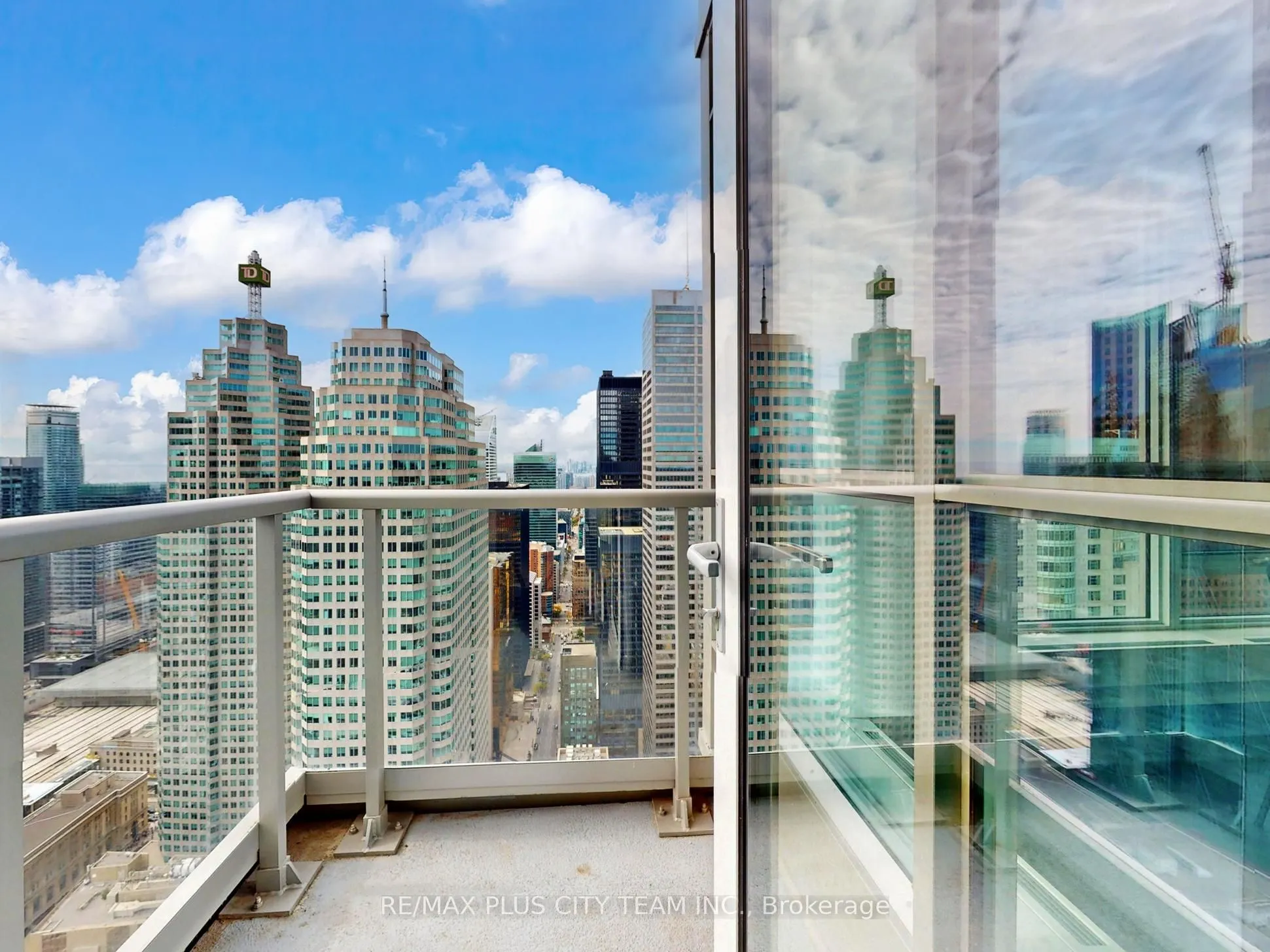 88 Scott Street, #5504