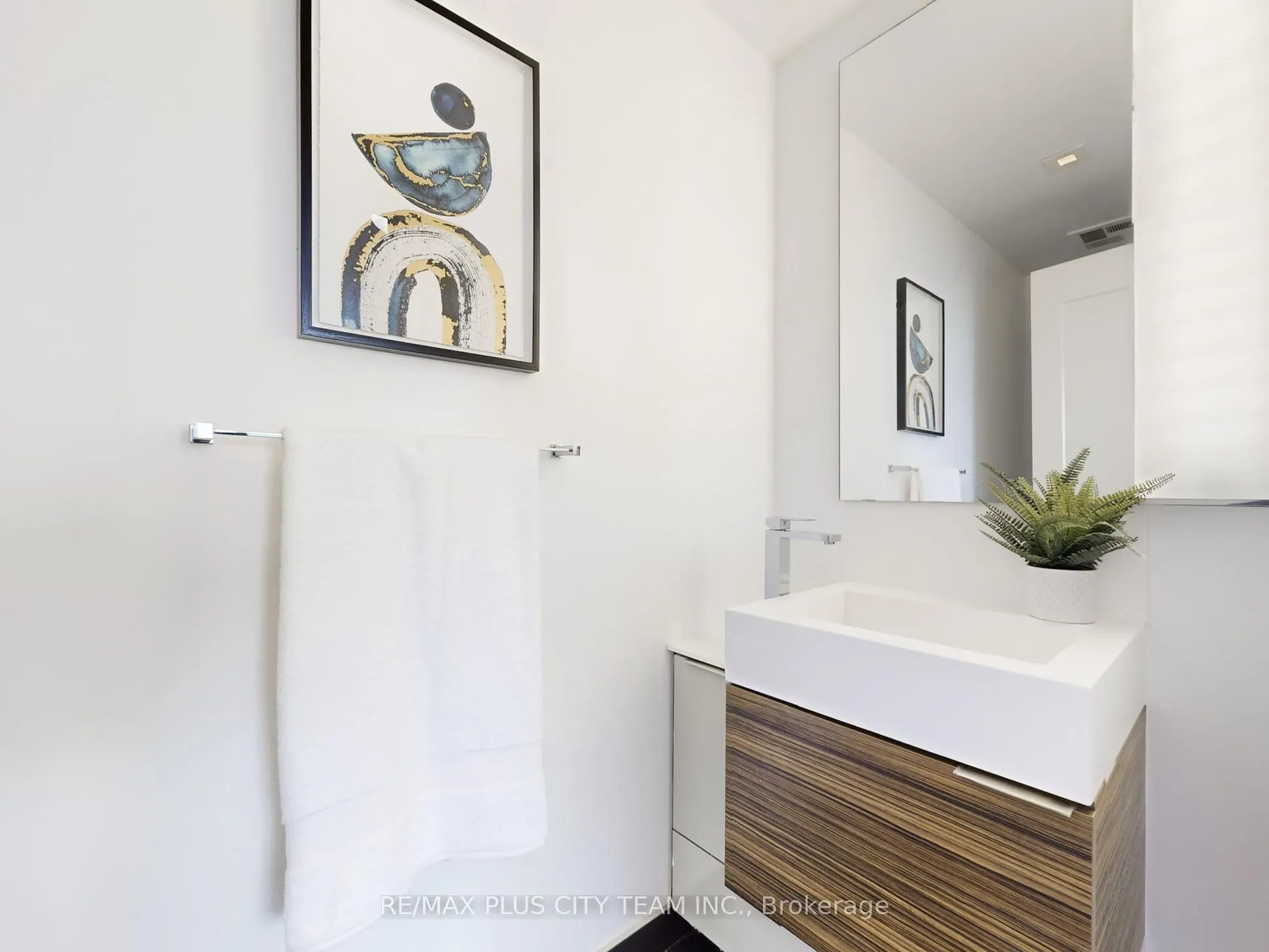 88 Scott Street, #5504