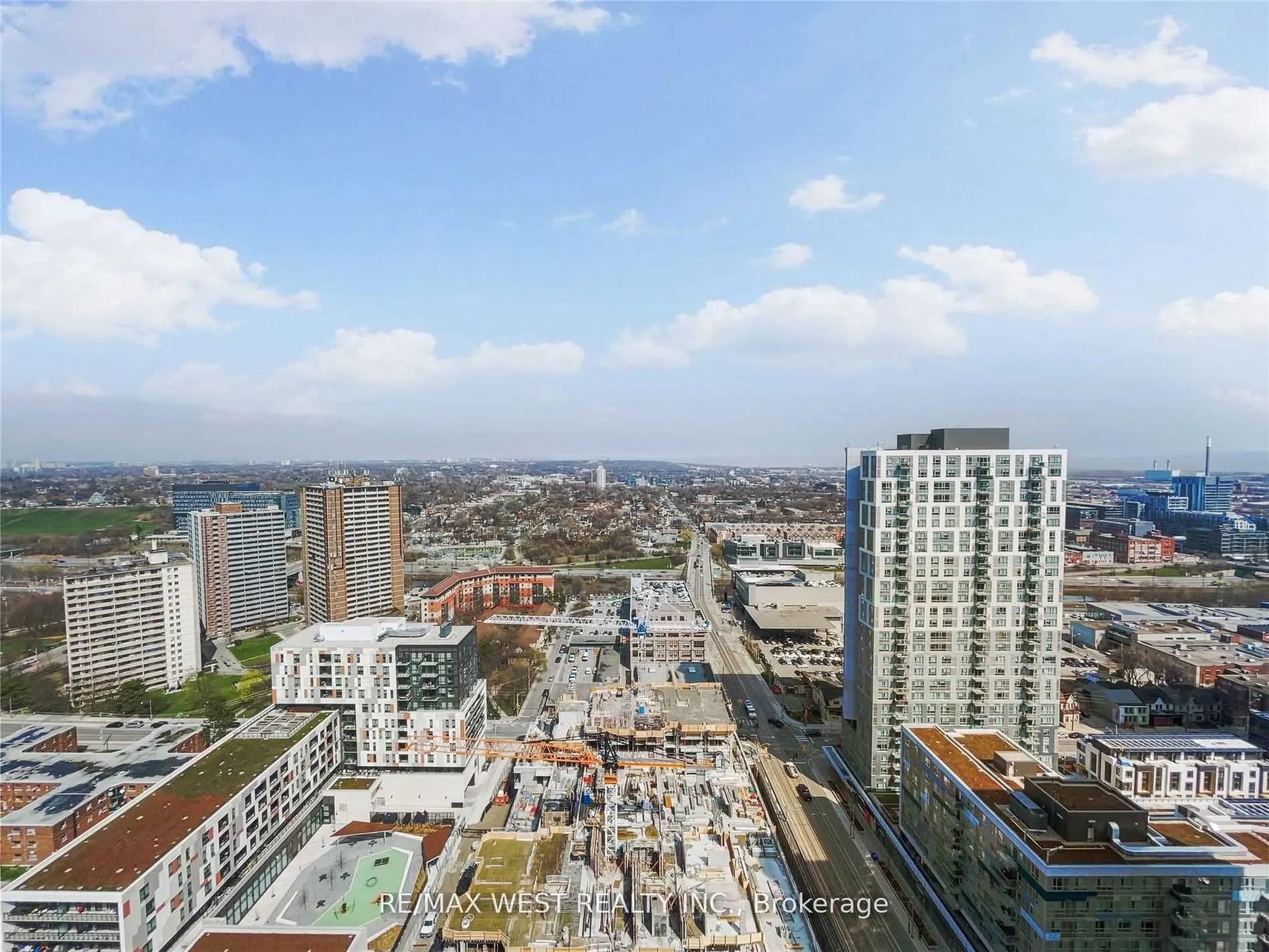 225 Sumach Street, #2802