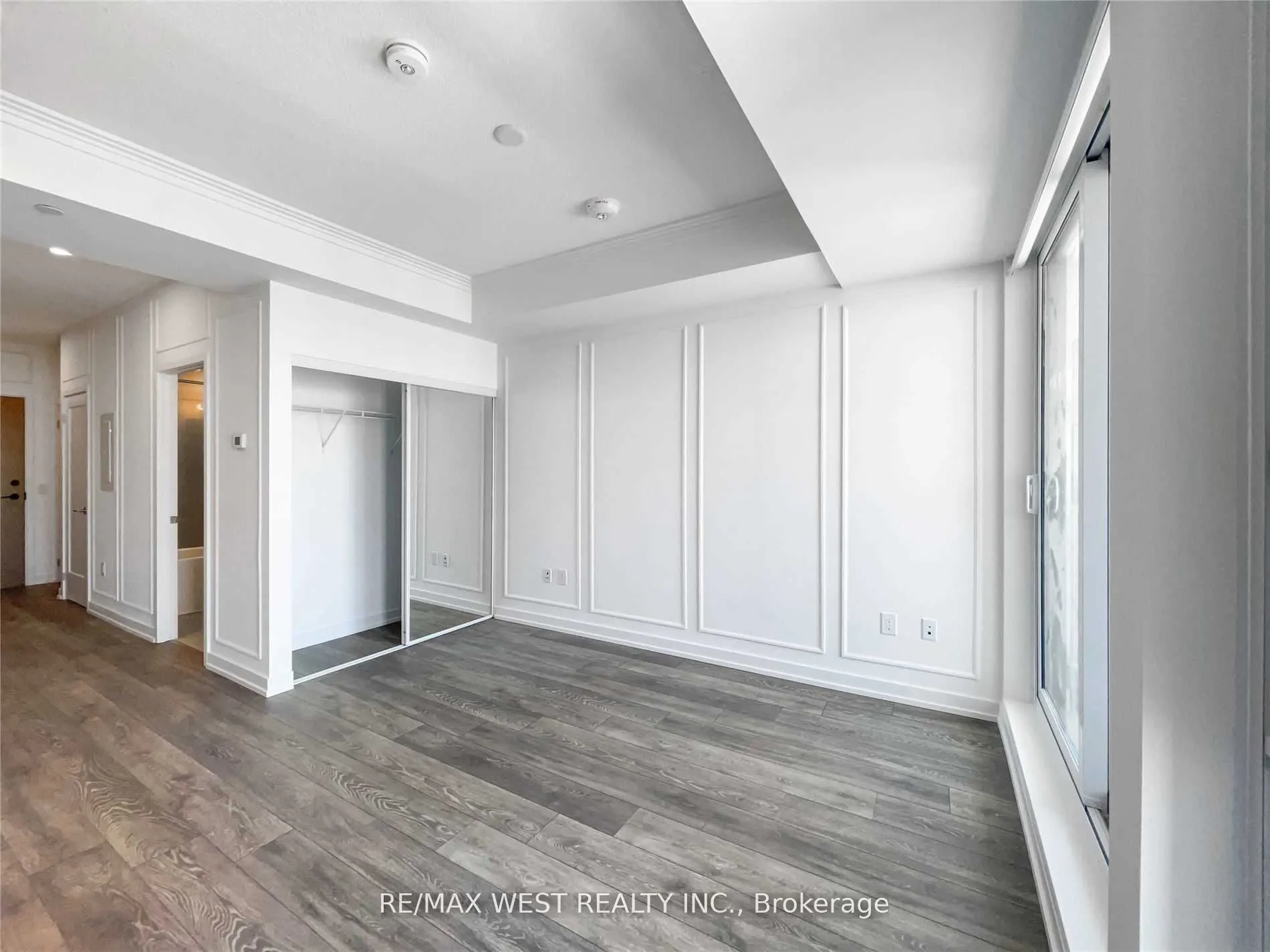225 Sumach Street, #2802