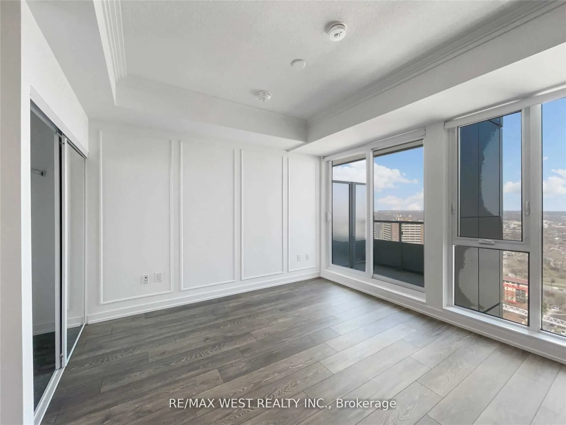 225 Sumach Street, #2802