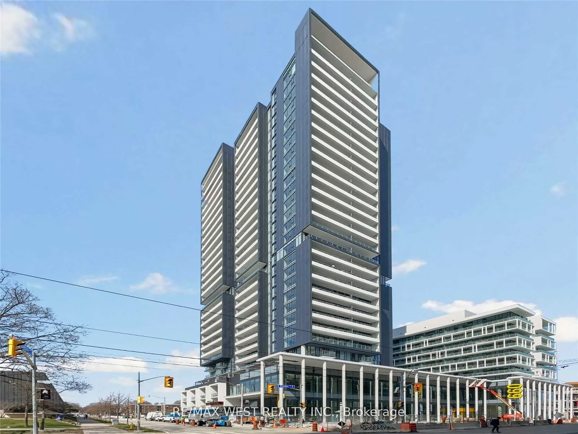 225 Sumach Street, #2802