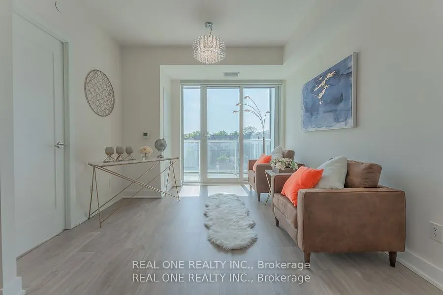 80 Vanauley Street, #303