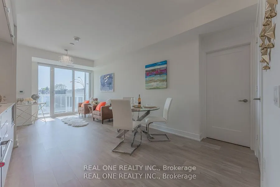 80 Vanauley Street, #303