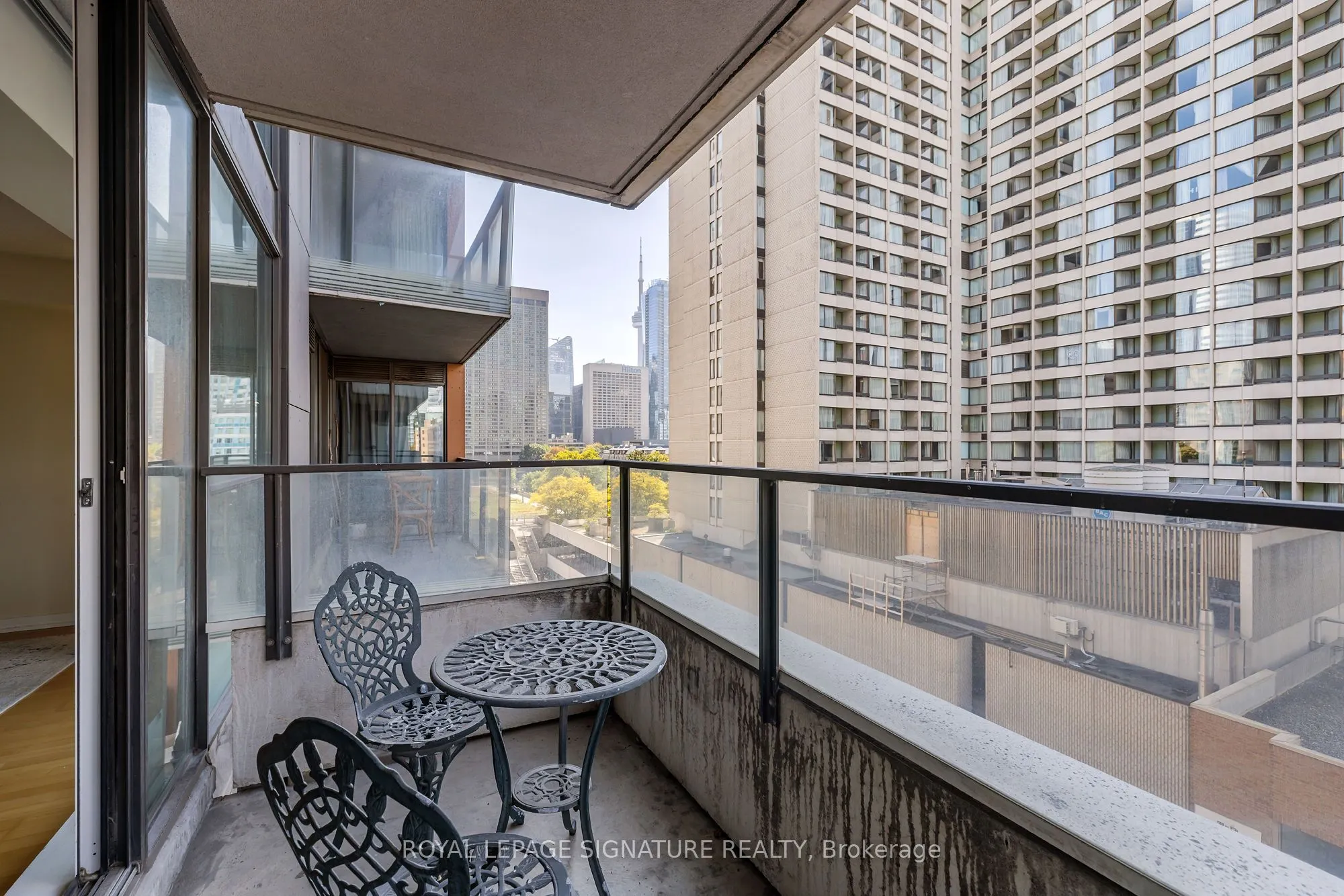 111 Elizabeth Street, #915