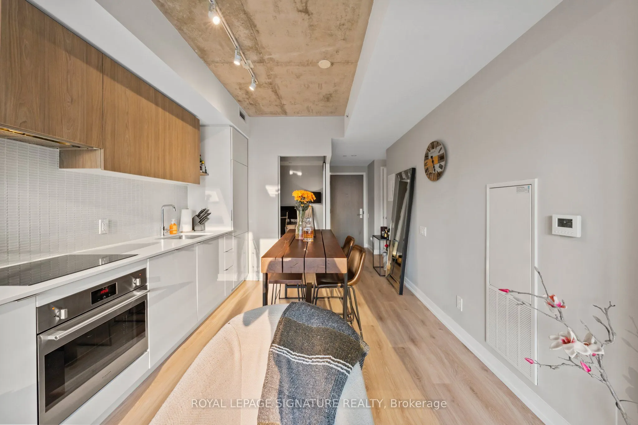 161 Roehampton Avenue, #2711