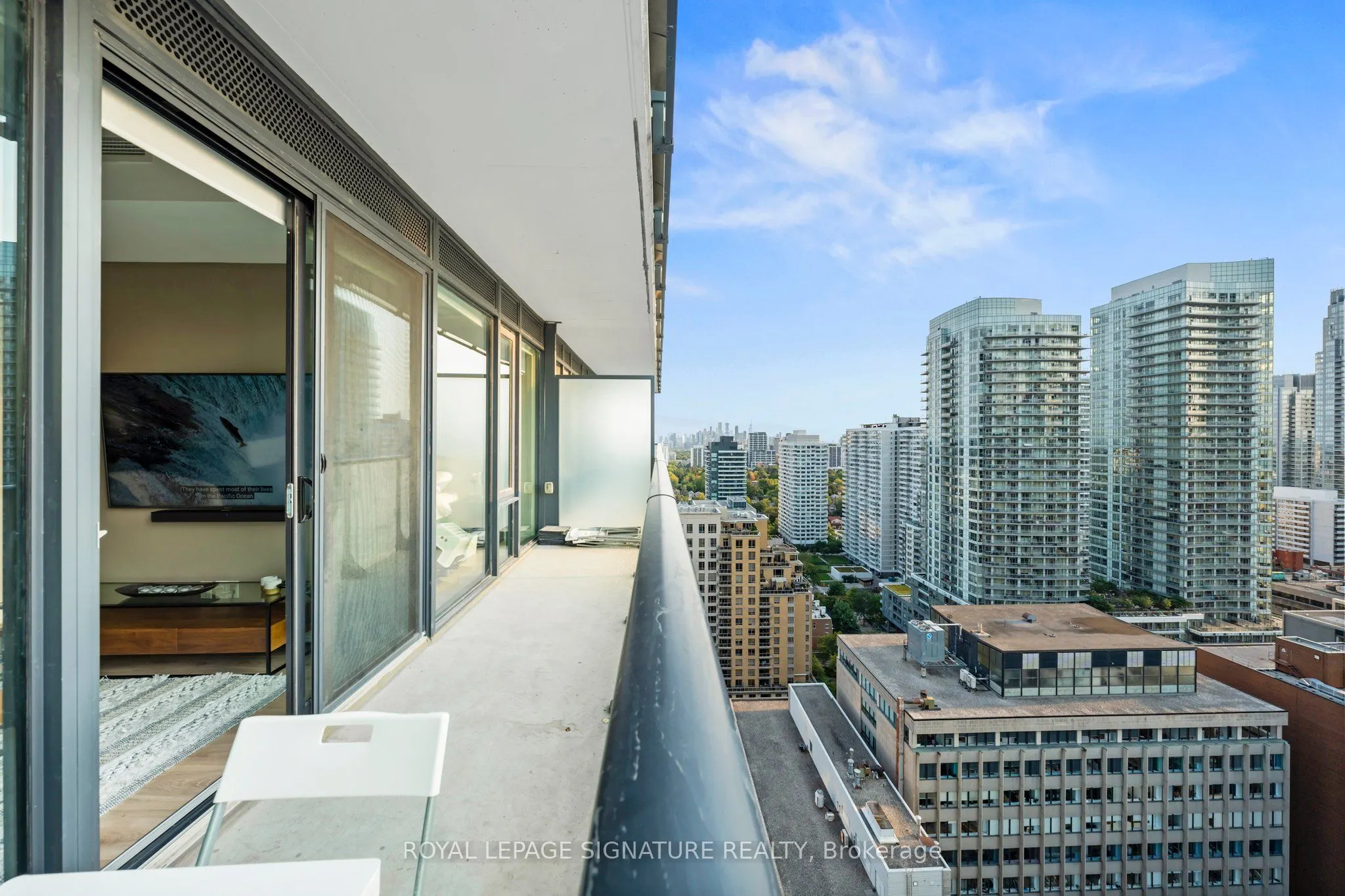 161 Roehampton Avenue, #2711