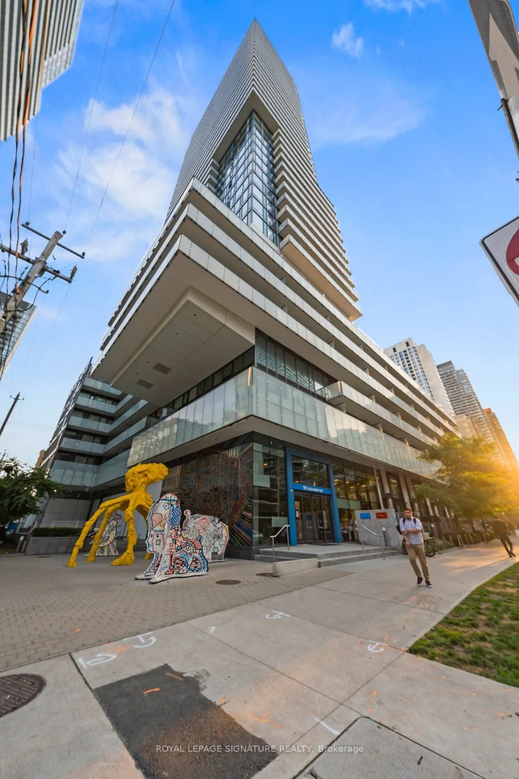 161 Roehampton Avenue, #2711