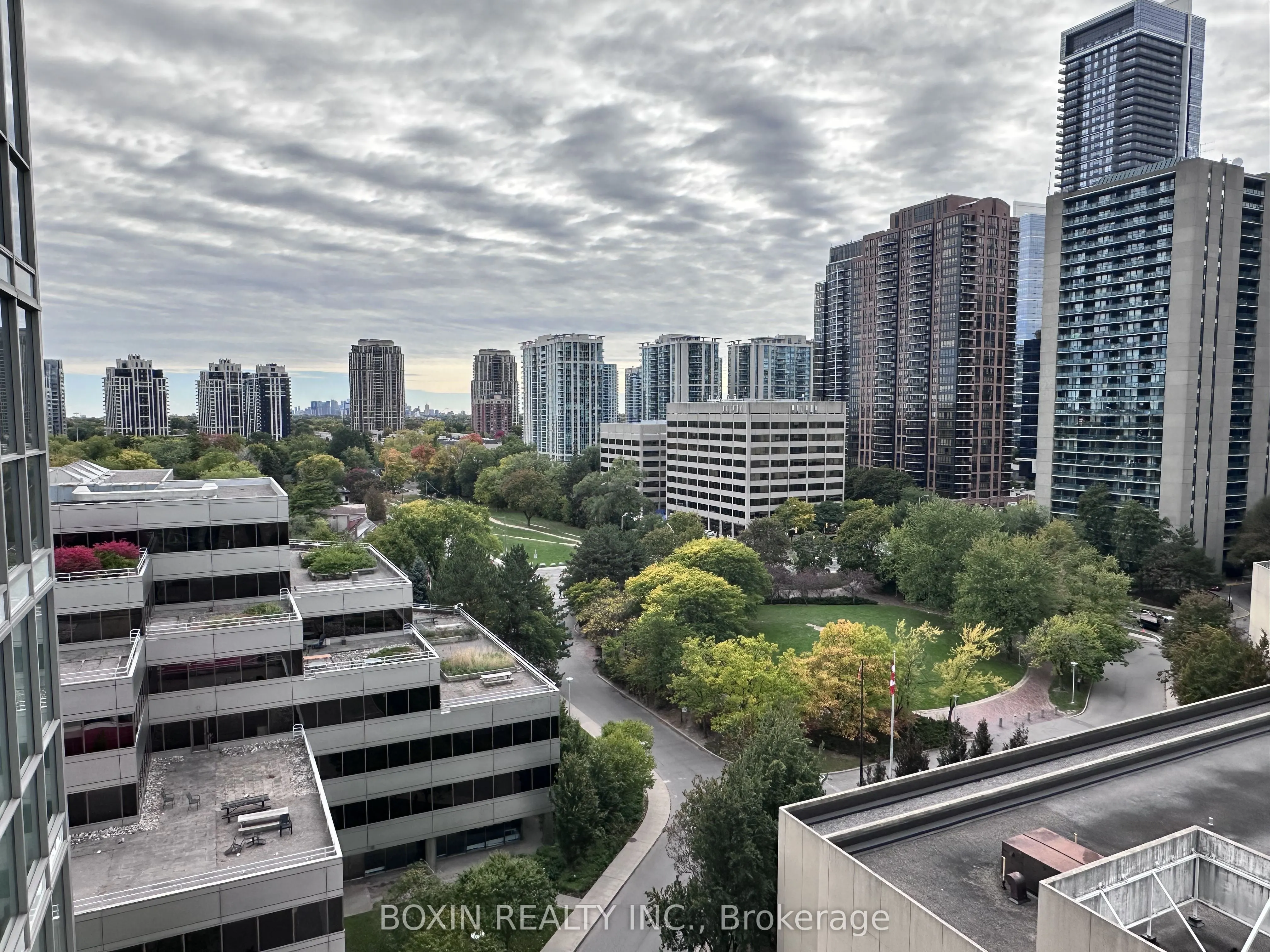 88 Sheppard Avenue E, #1206