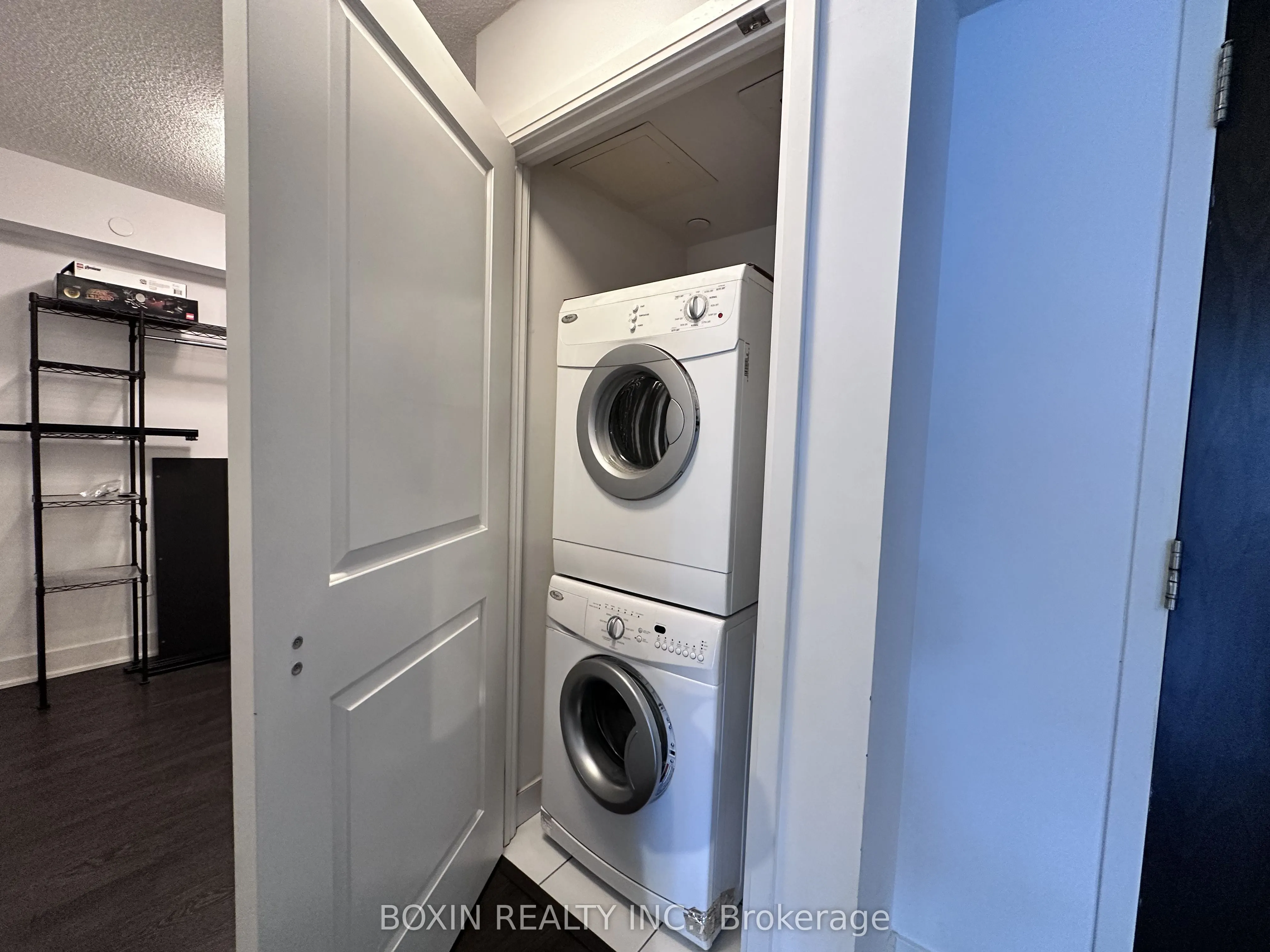 88 Sheppard Avenue E, #1206