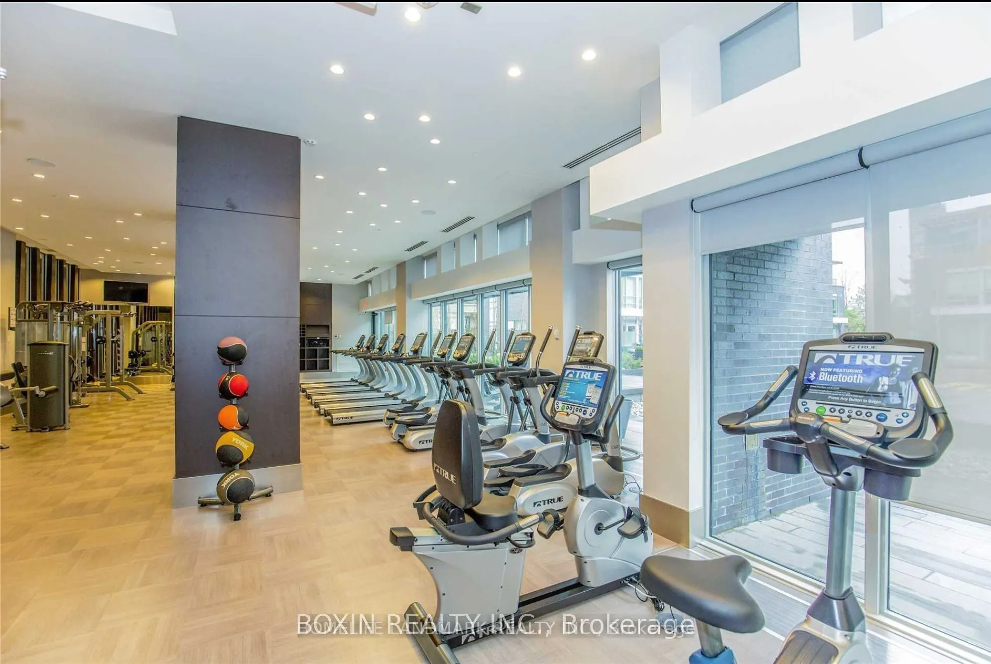 88 Sheppard Avenue E, #1206