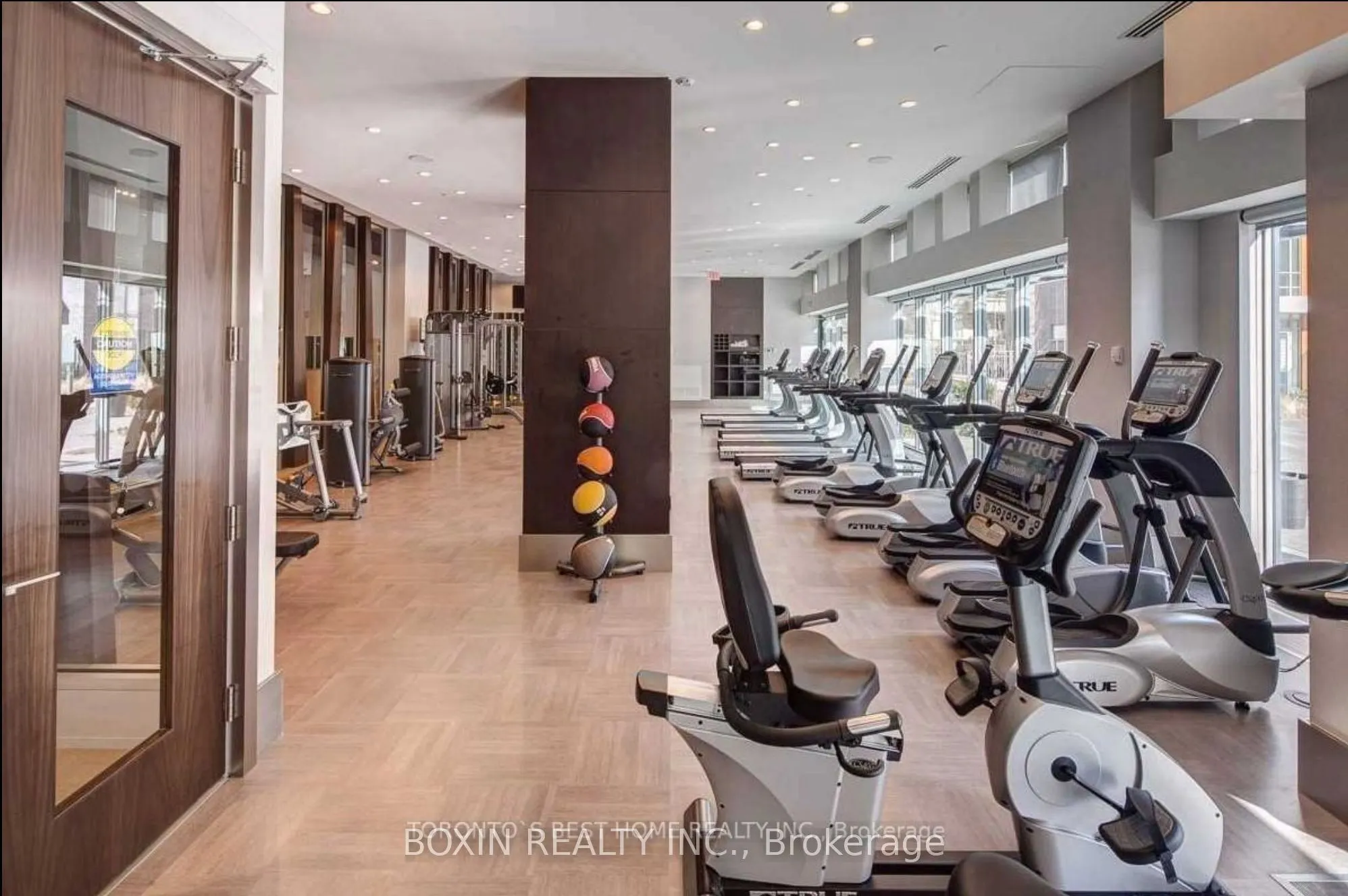 88 Sheppard Avenue E, #1206